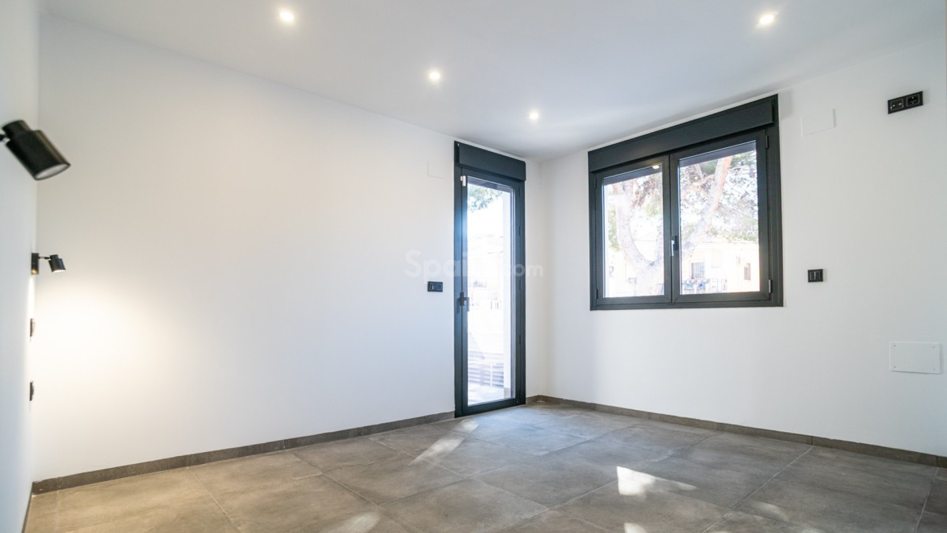 Resale - Villa -
Los Balcones - Los Altos del Edén - Los Altos