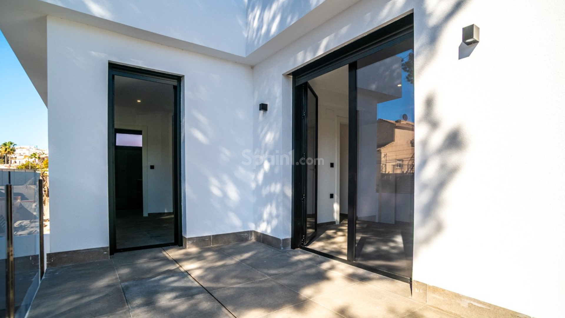 Resale - Villa -
Los Balcones - Los Altos del Edén - Los Altos