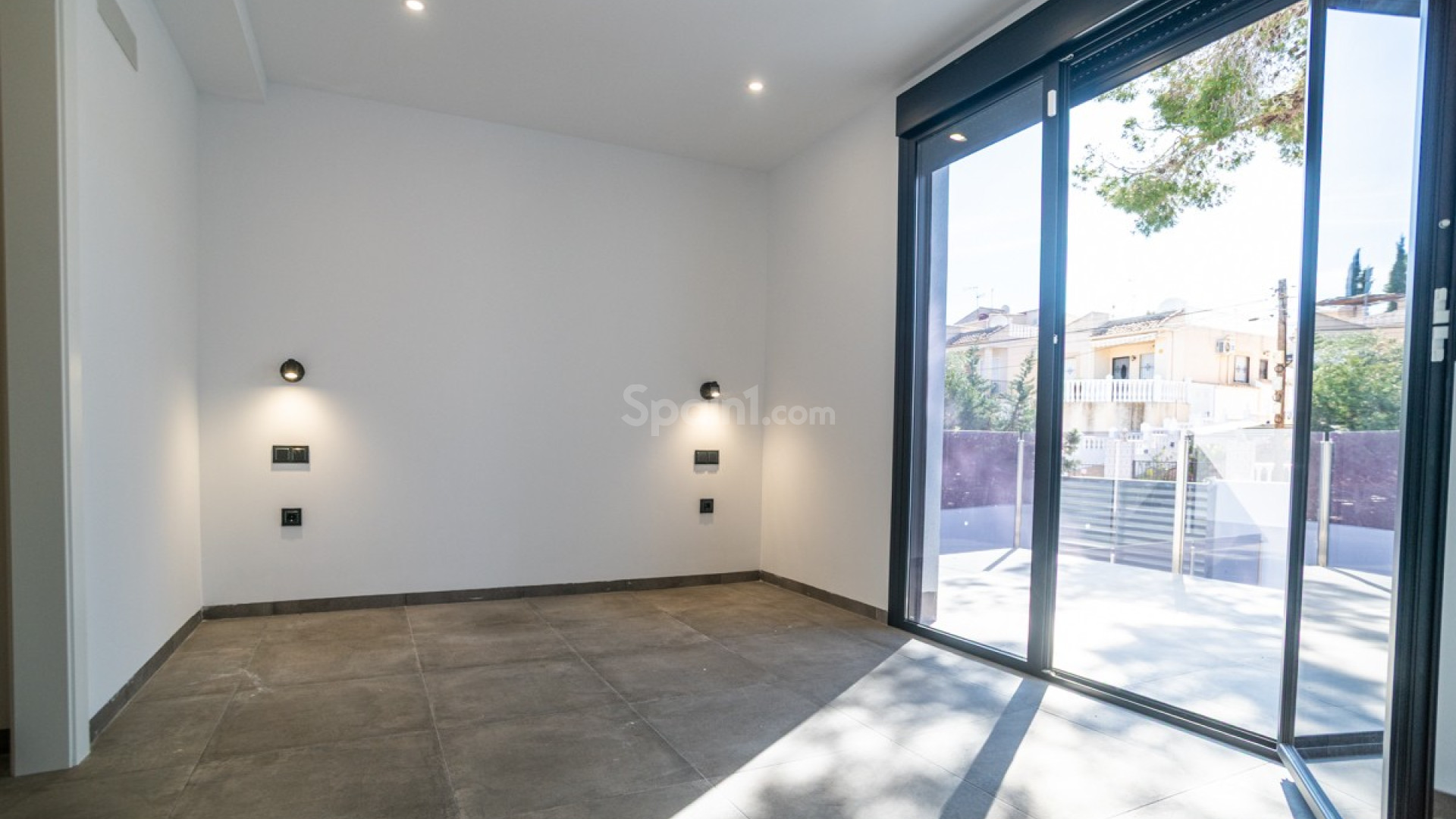 Resale - Villa -
Los Balcones - Los Altos del Edén - Los Altos