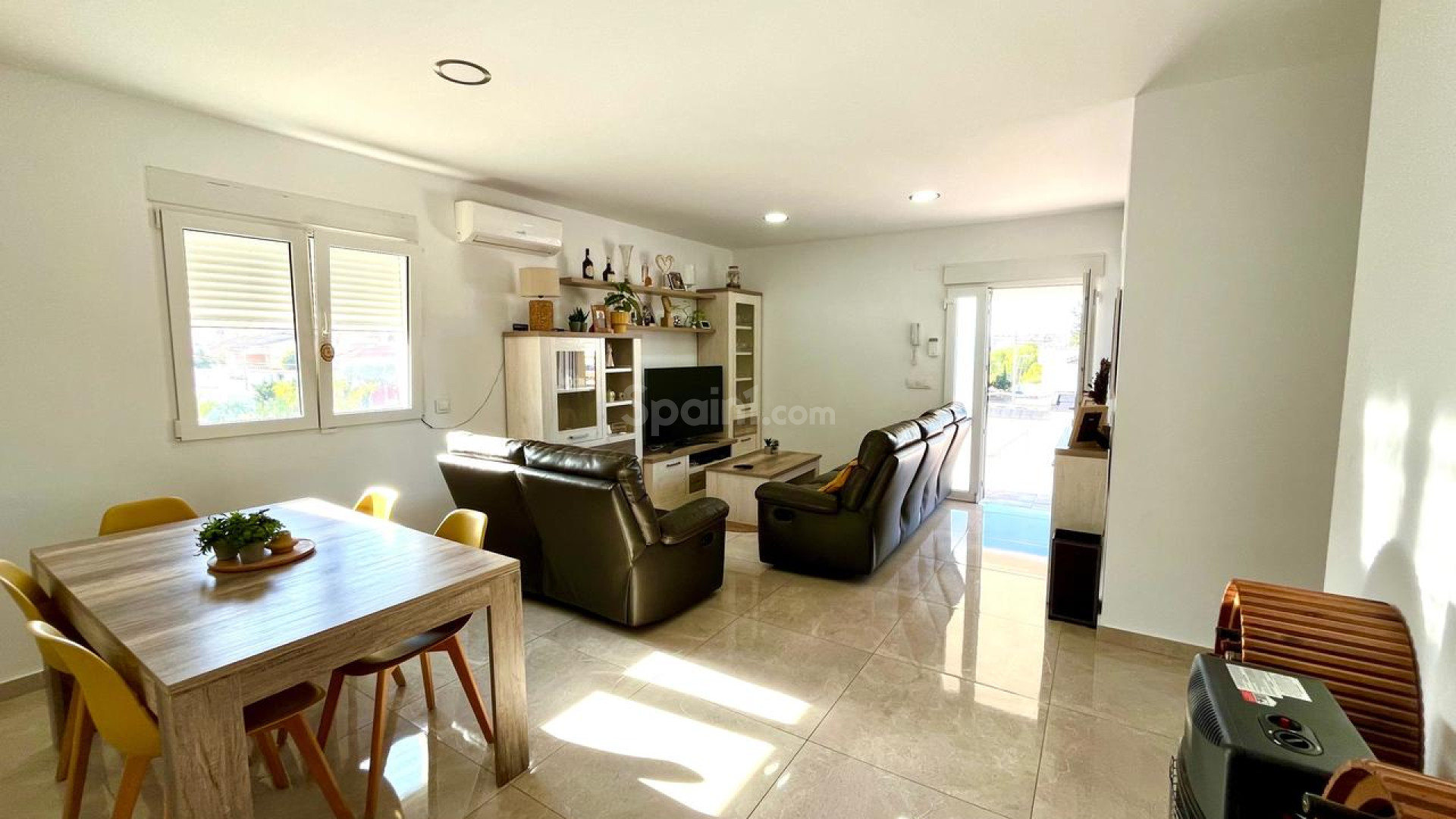 Resale - Villa -
Los Balcones