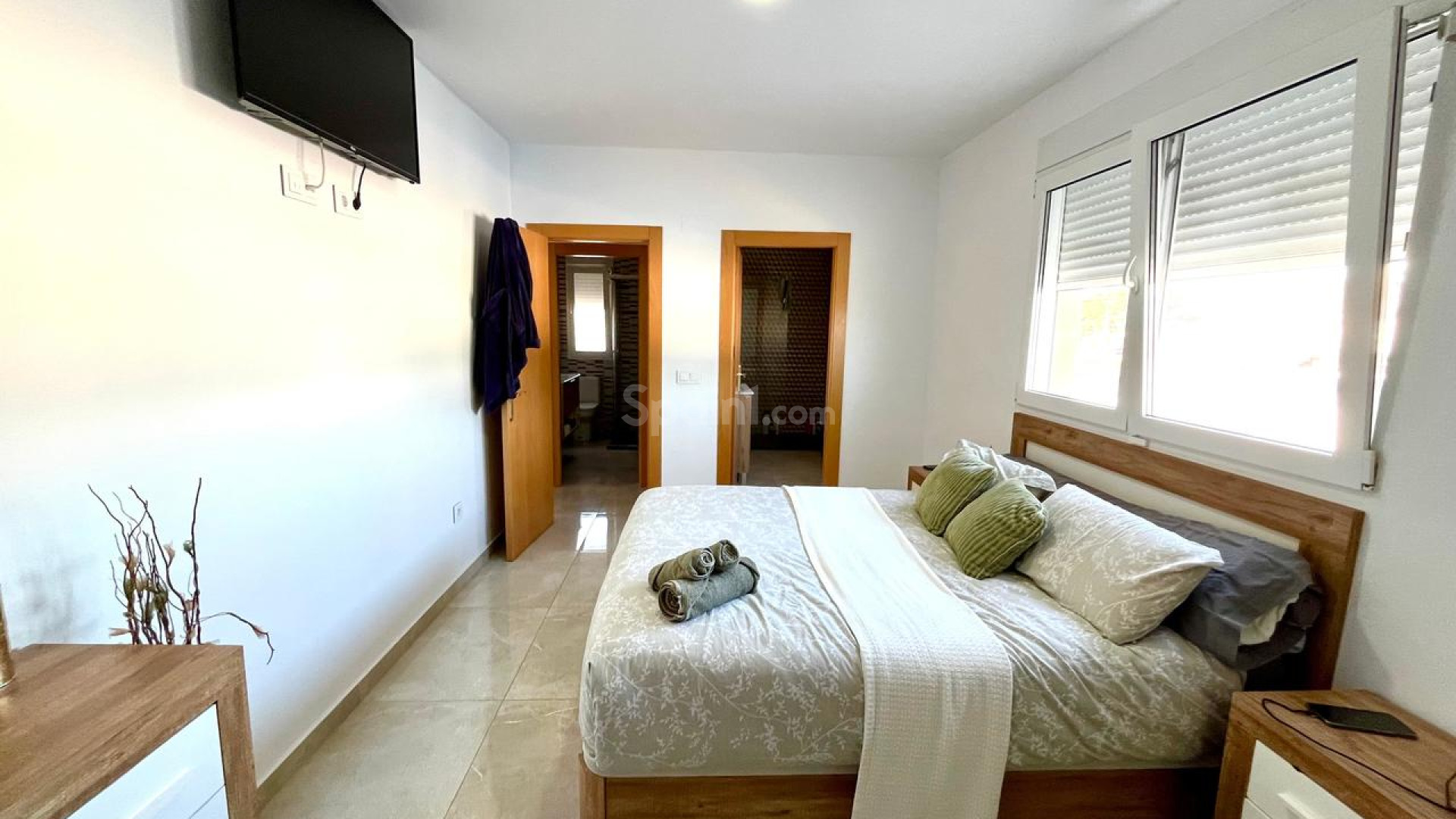 Resale - Villa -
Los Balcones