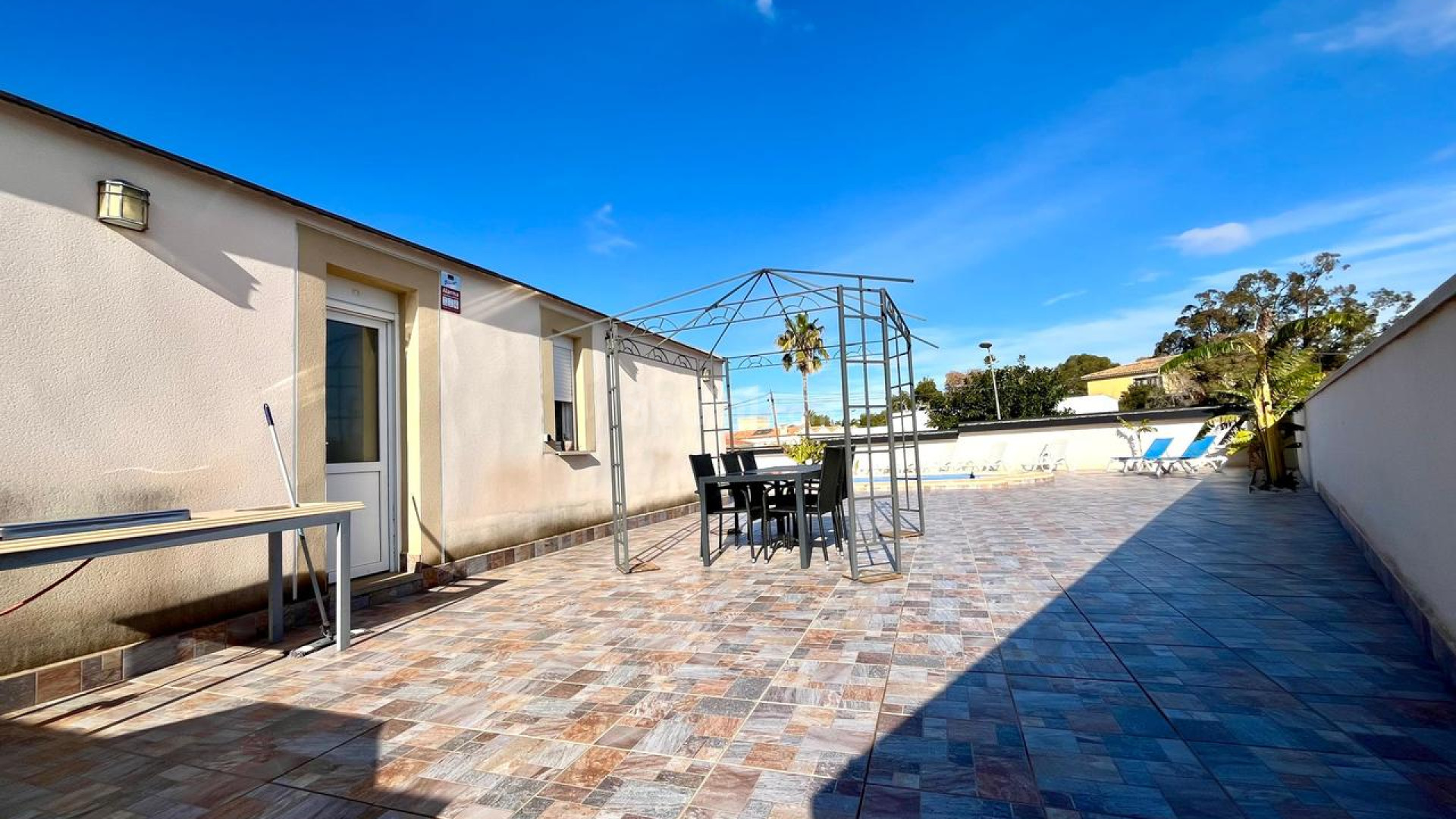 Resale - Villa -
Los Balcones