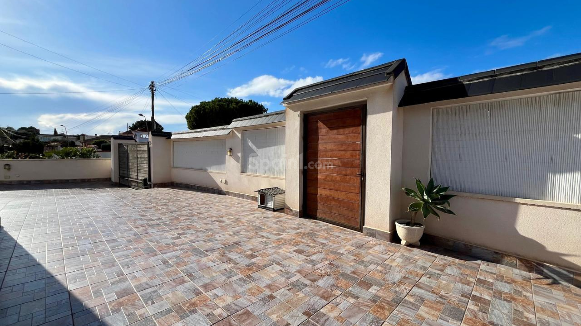 Resale - Villa -
Los Balcones