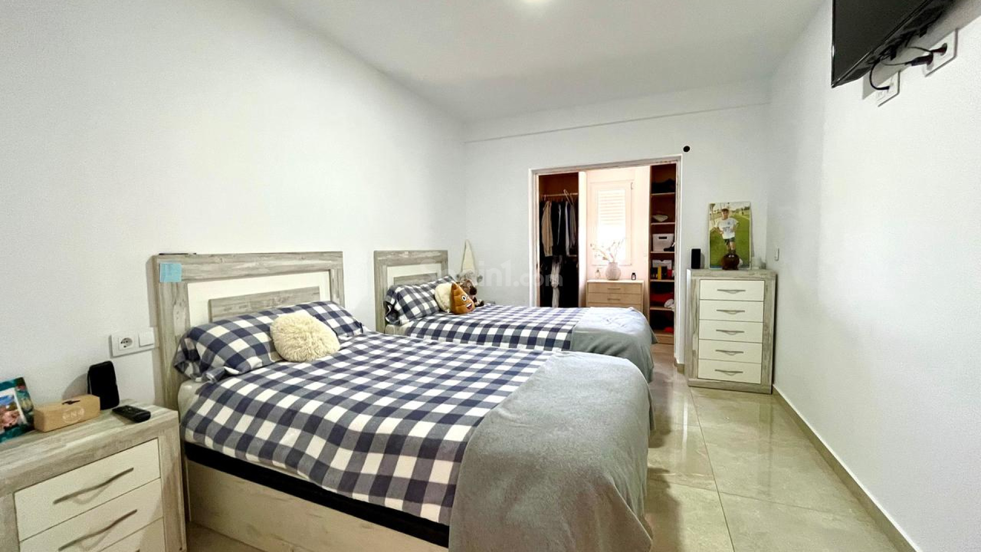 Resale - Villa -
Los Balcones