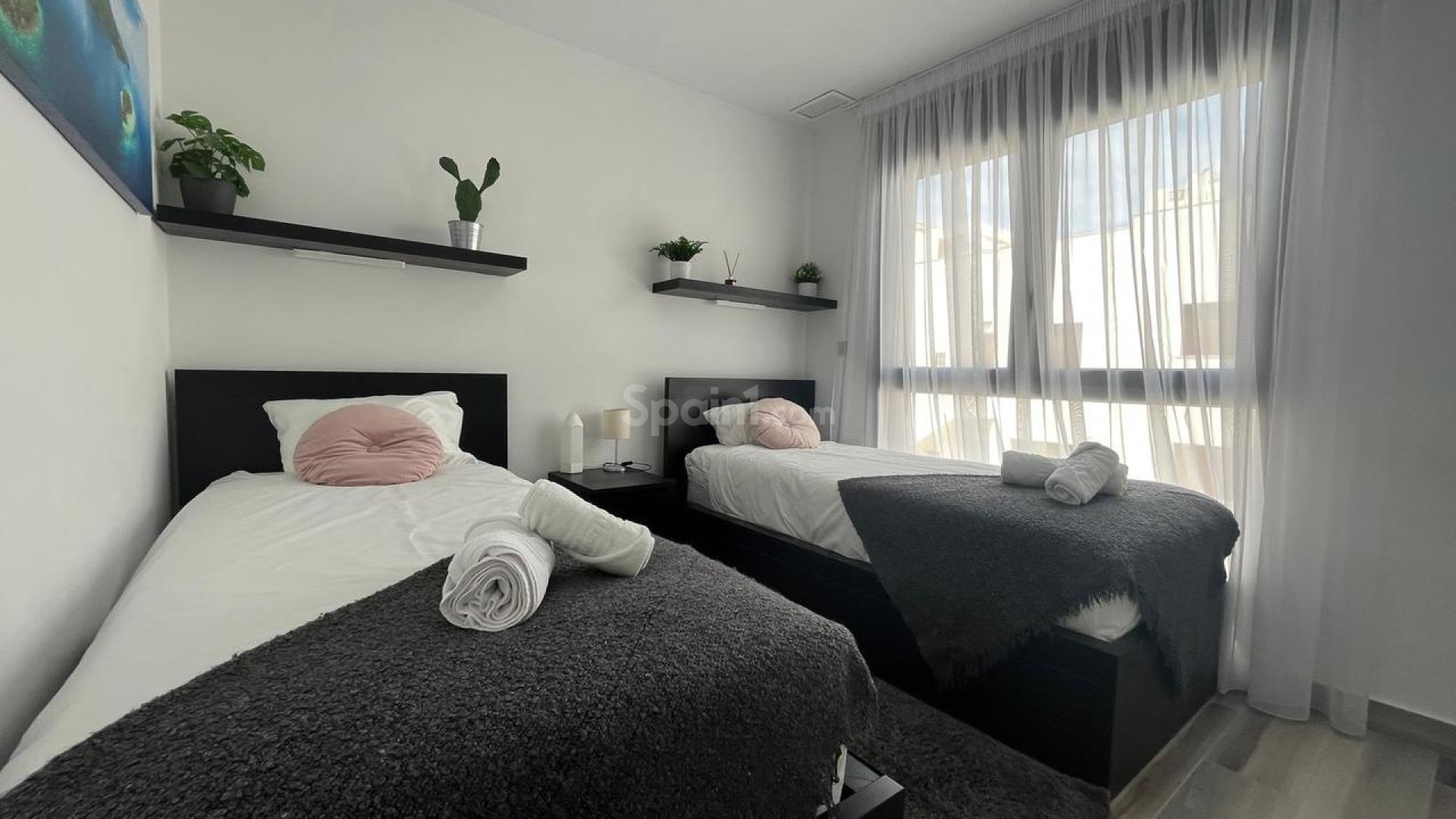 Resale - Villa -
Los Balcones