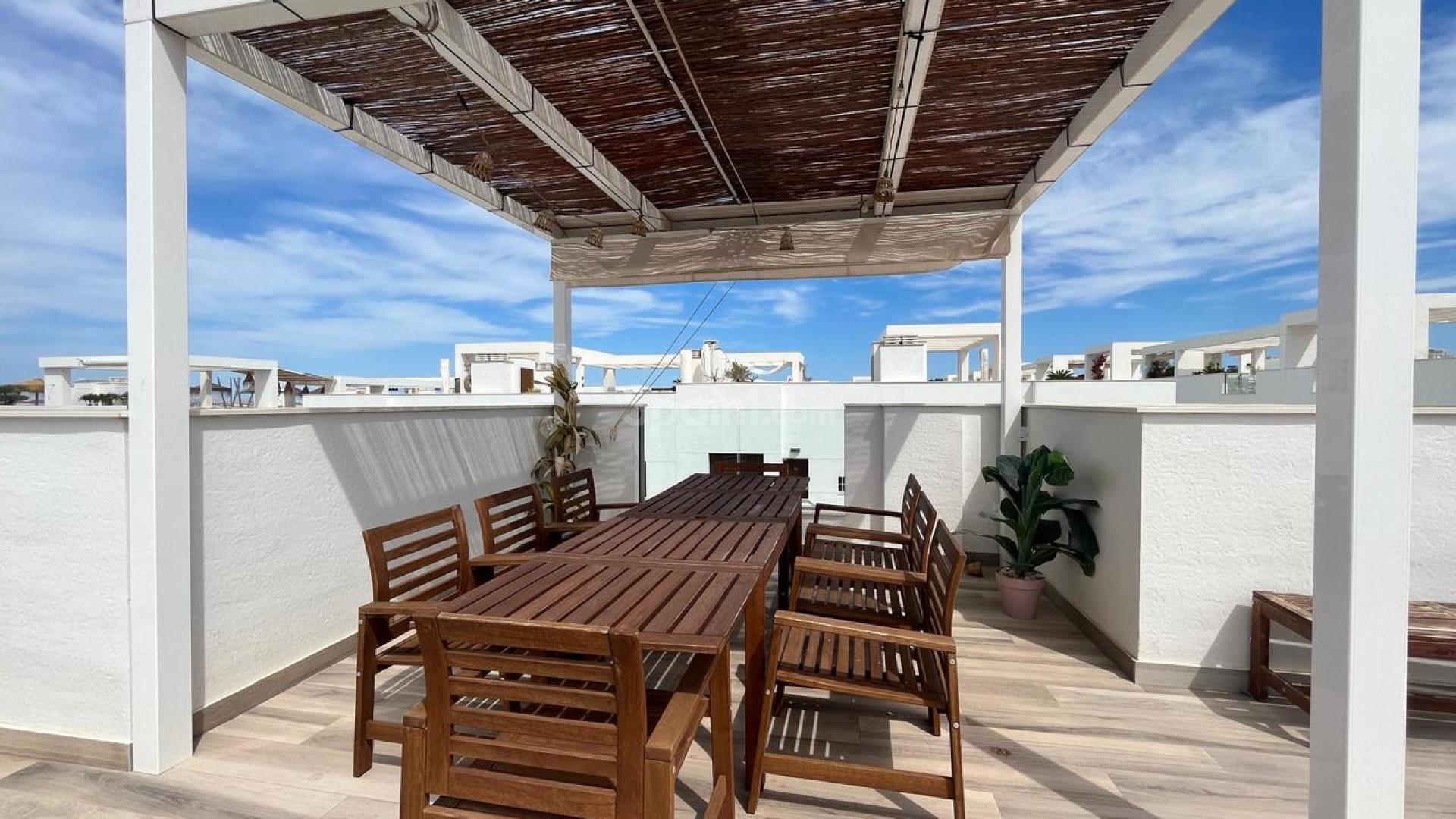 Resale - Villa -
Los Balcones