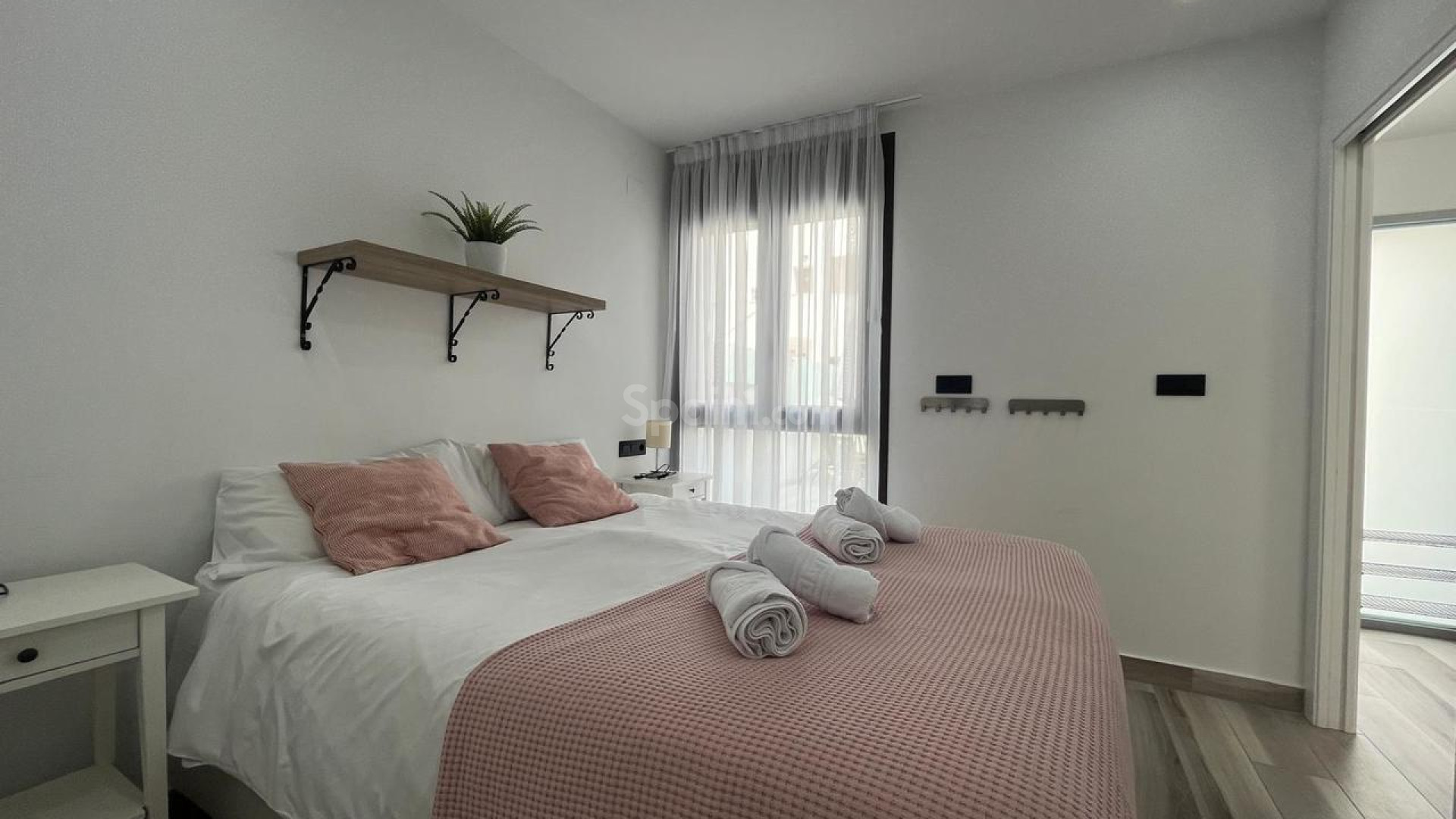 Resale - Villa -
Los Balcones