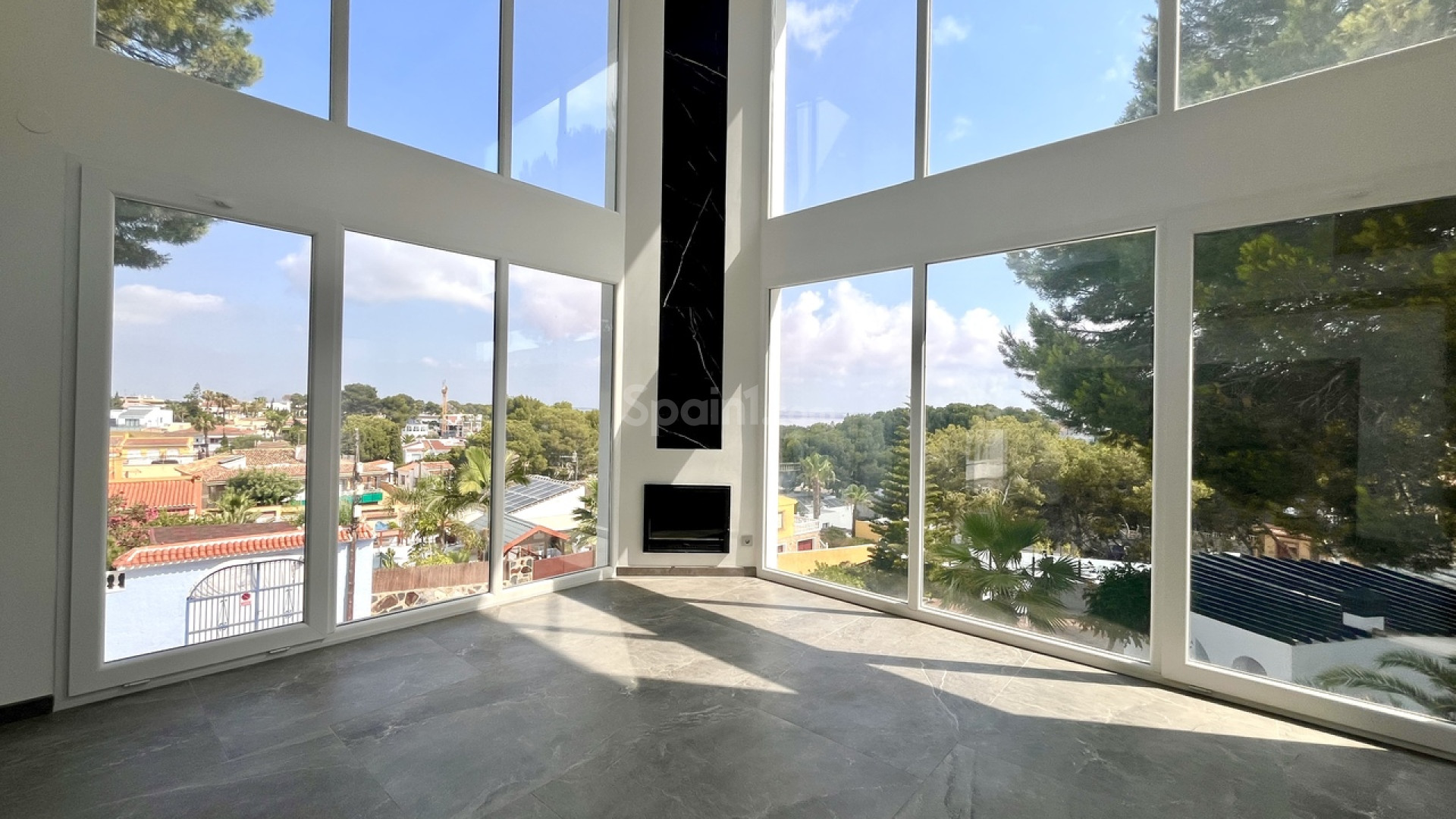 Resale - Villa -
Los Balcones