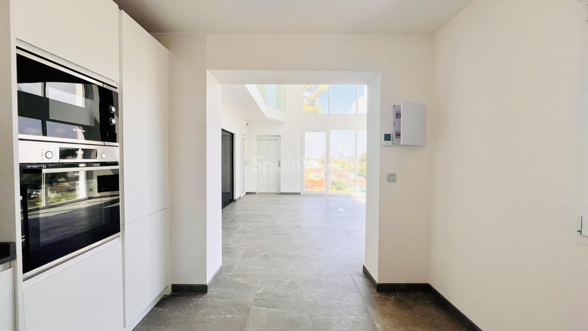 Resale - Villa -
Los Balcones