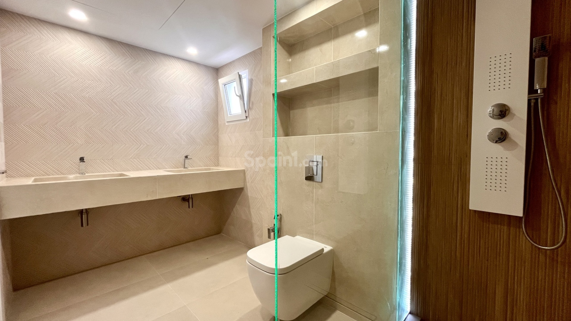 Resale - Villa -
Los Balcones