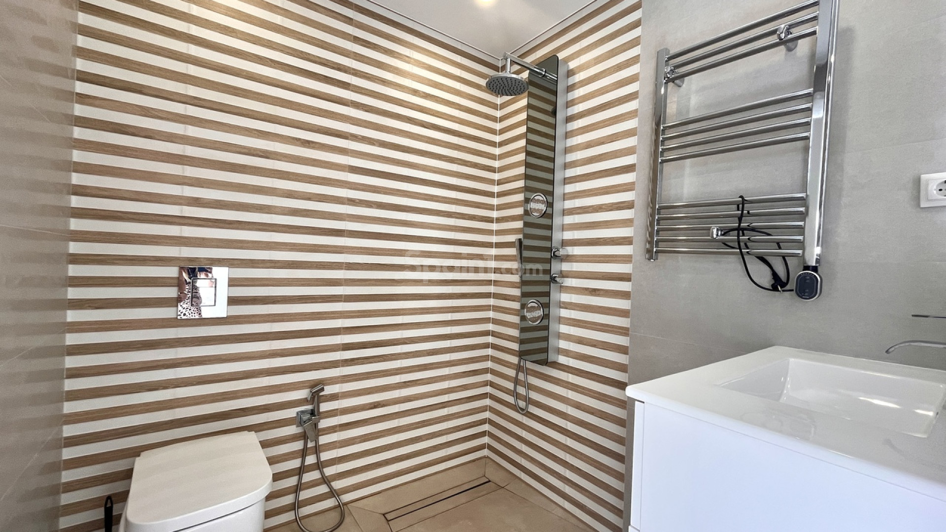 Resale - Villa -
Los Balcones