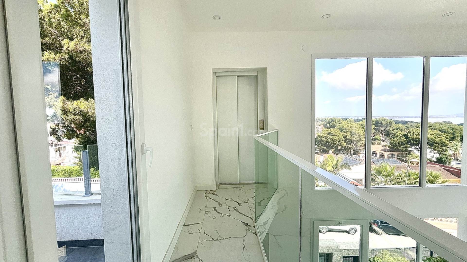 Resale - Villa -
Los Balcones