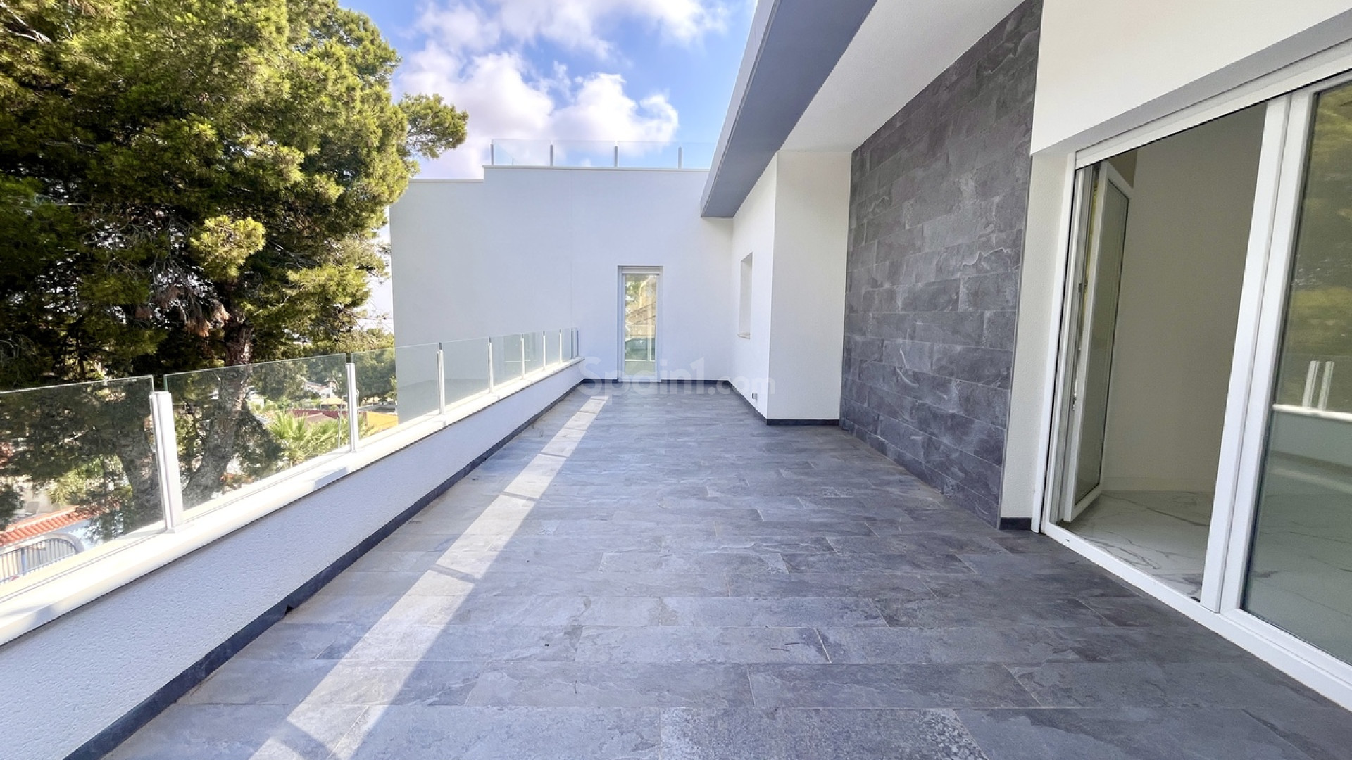 Resale - Villa -
Los Balcones