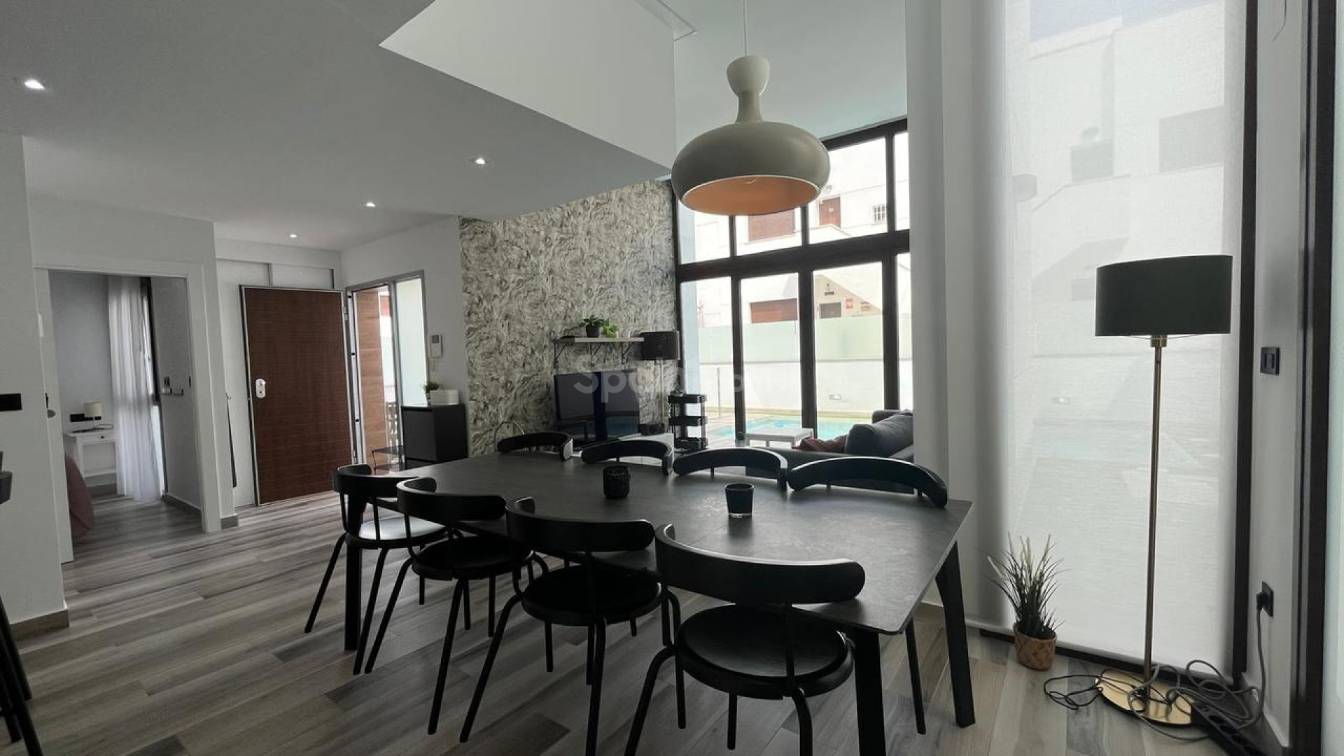 Resale - Villa -
Los Balcones