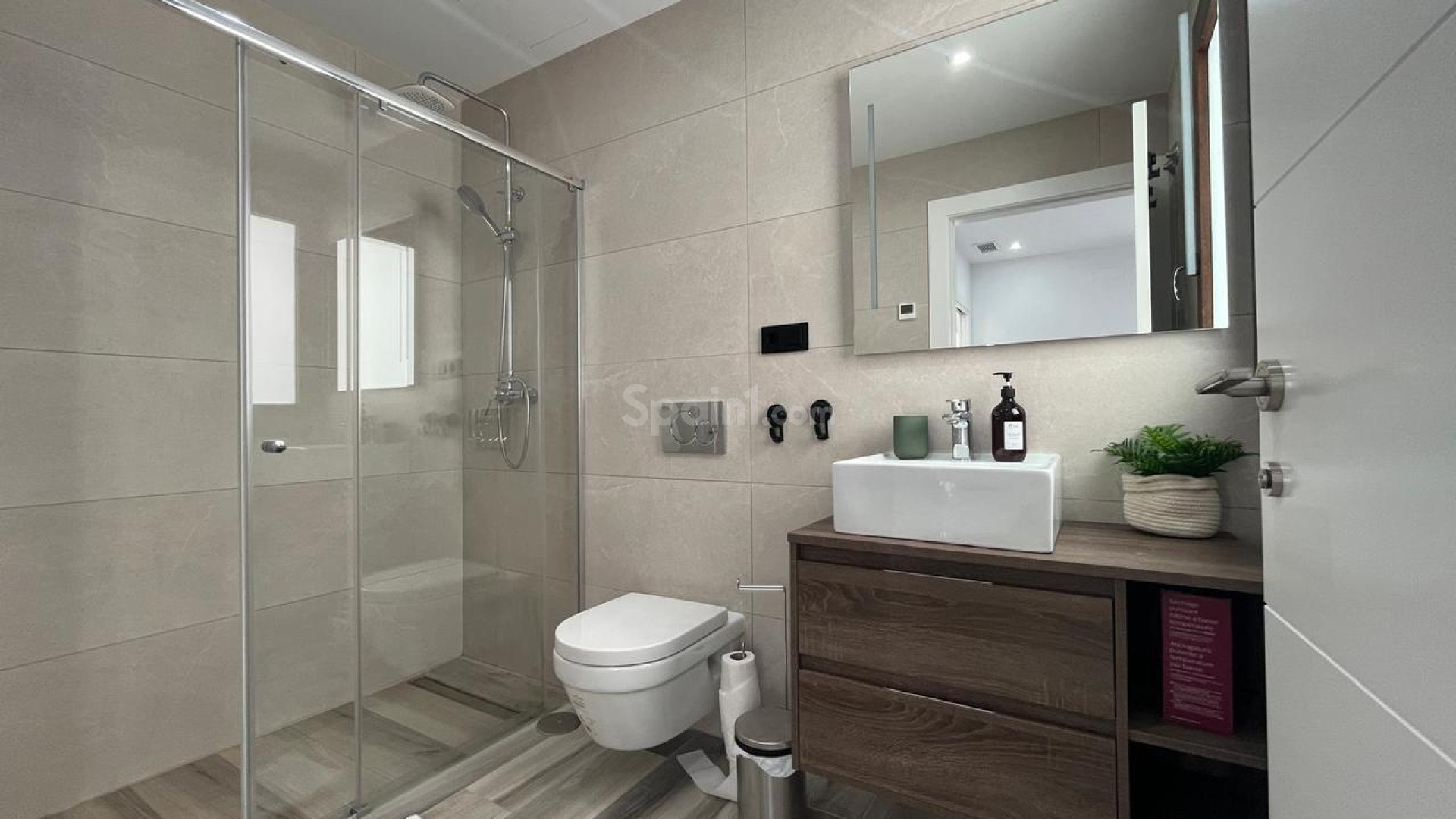 Resale - Villa -
Los Balcones