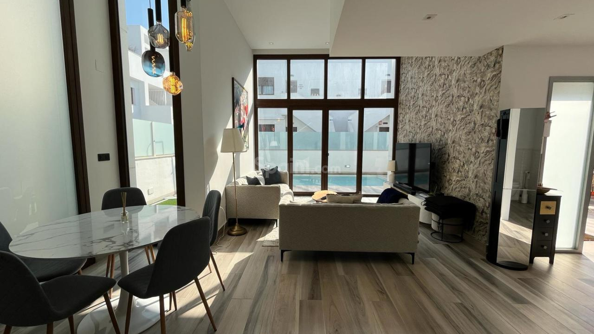 Resale - Villa -
Los Balcones