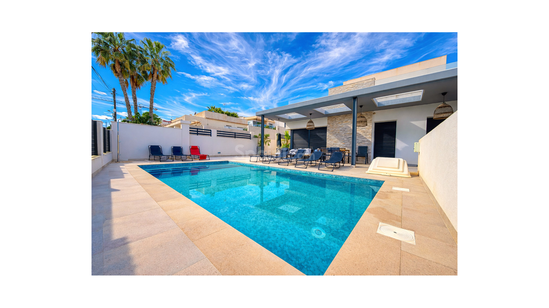 Resale - Villa -
Los Balcones