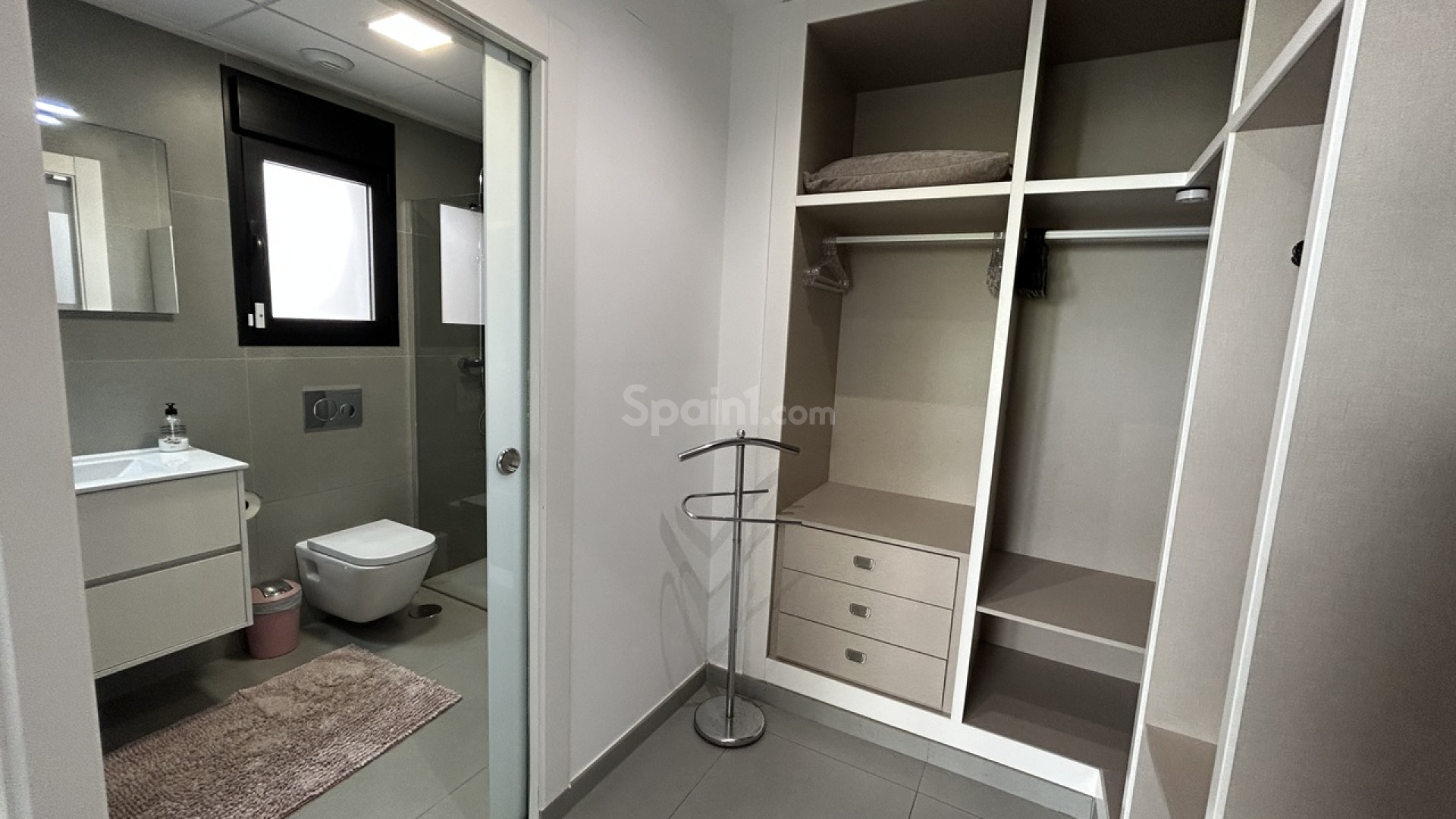 Resale - Villa -
Los Balcones