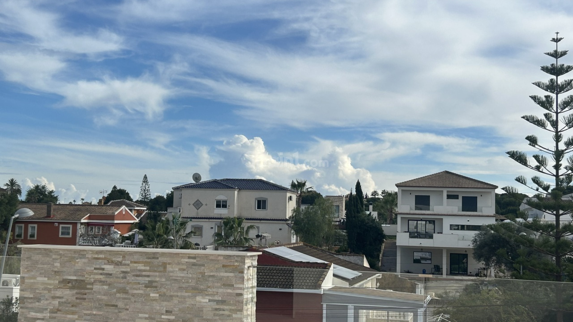 Resale - Villa -
Los Balcones