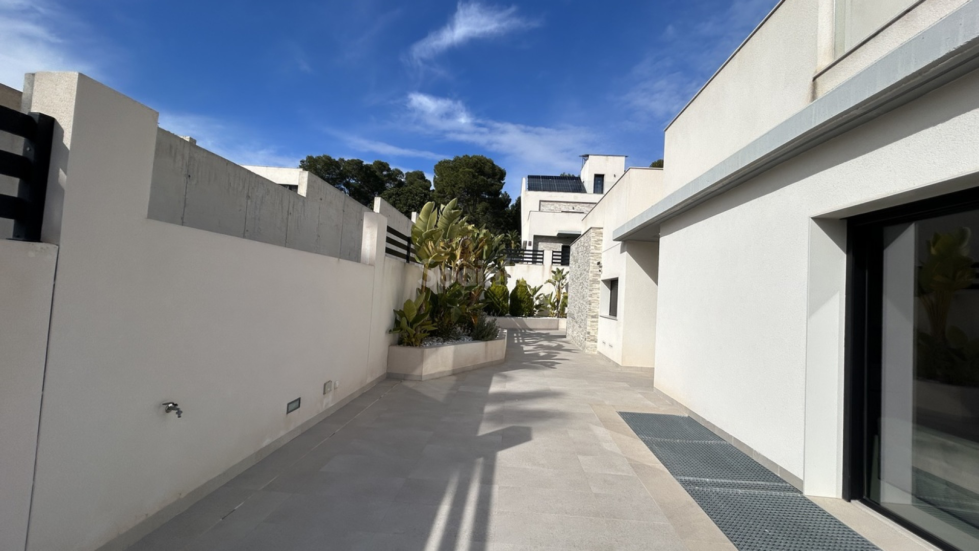Resale - Villa -
Los Balcones