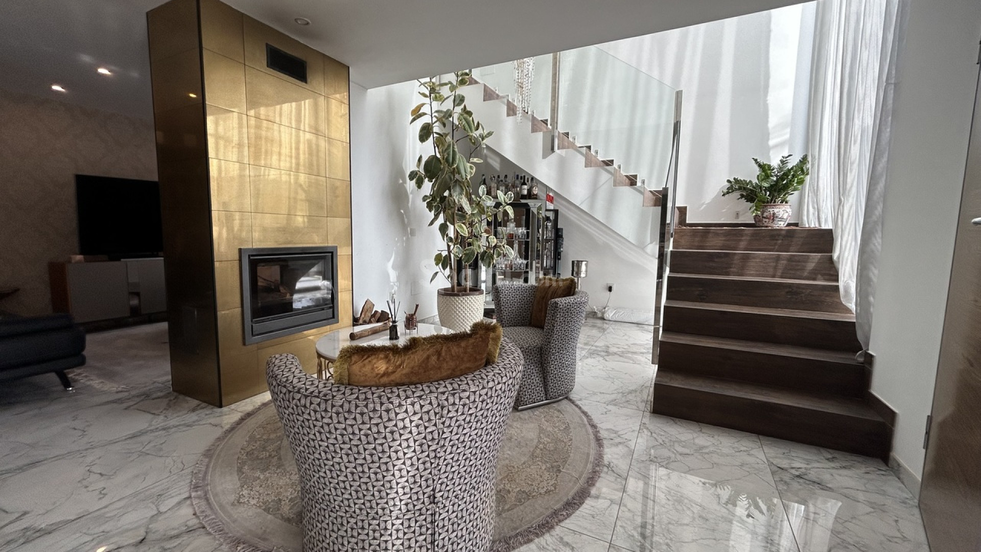 Resale - Villa -
Los Balcones