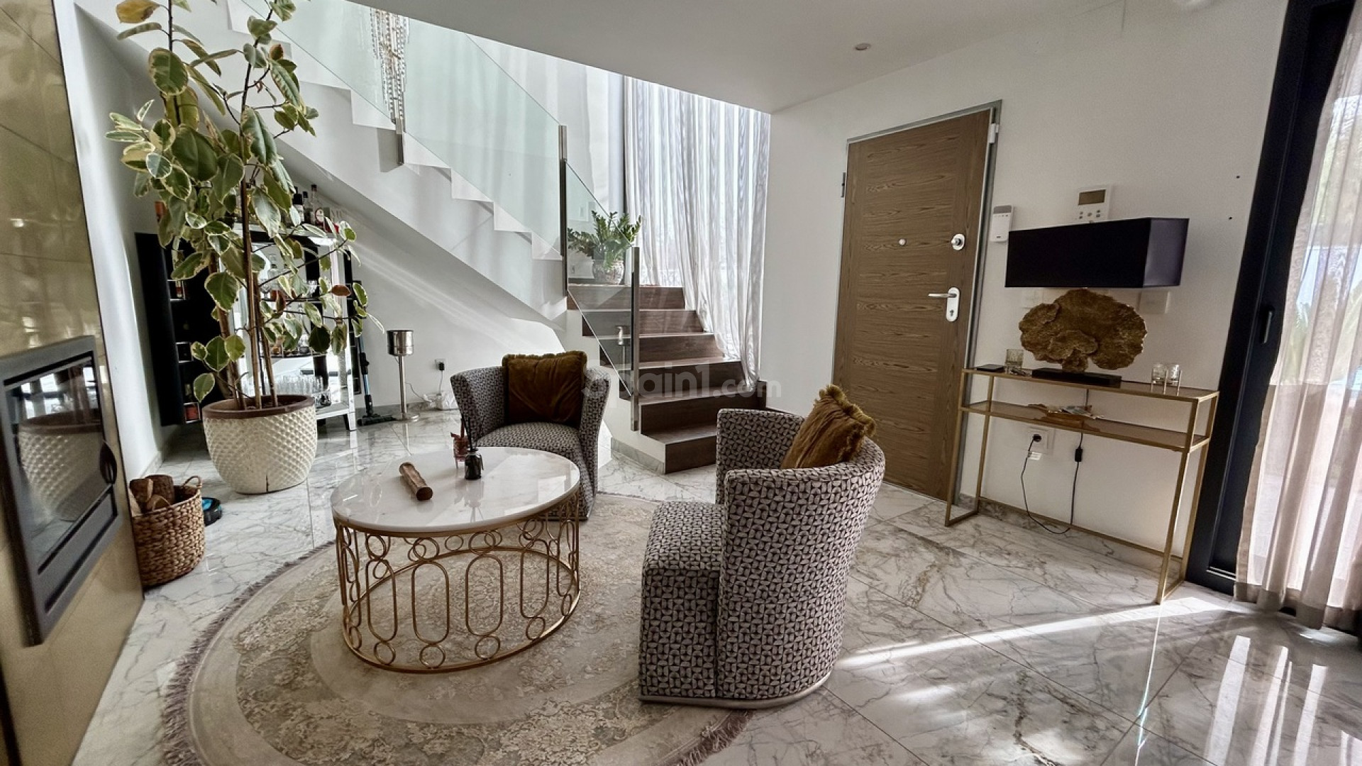 Resale - Villa -
Los Balcones