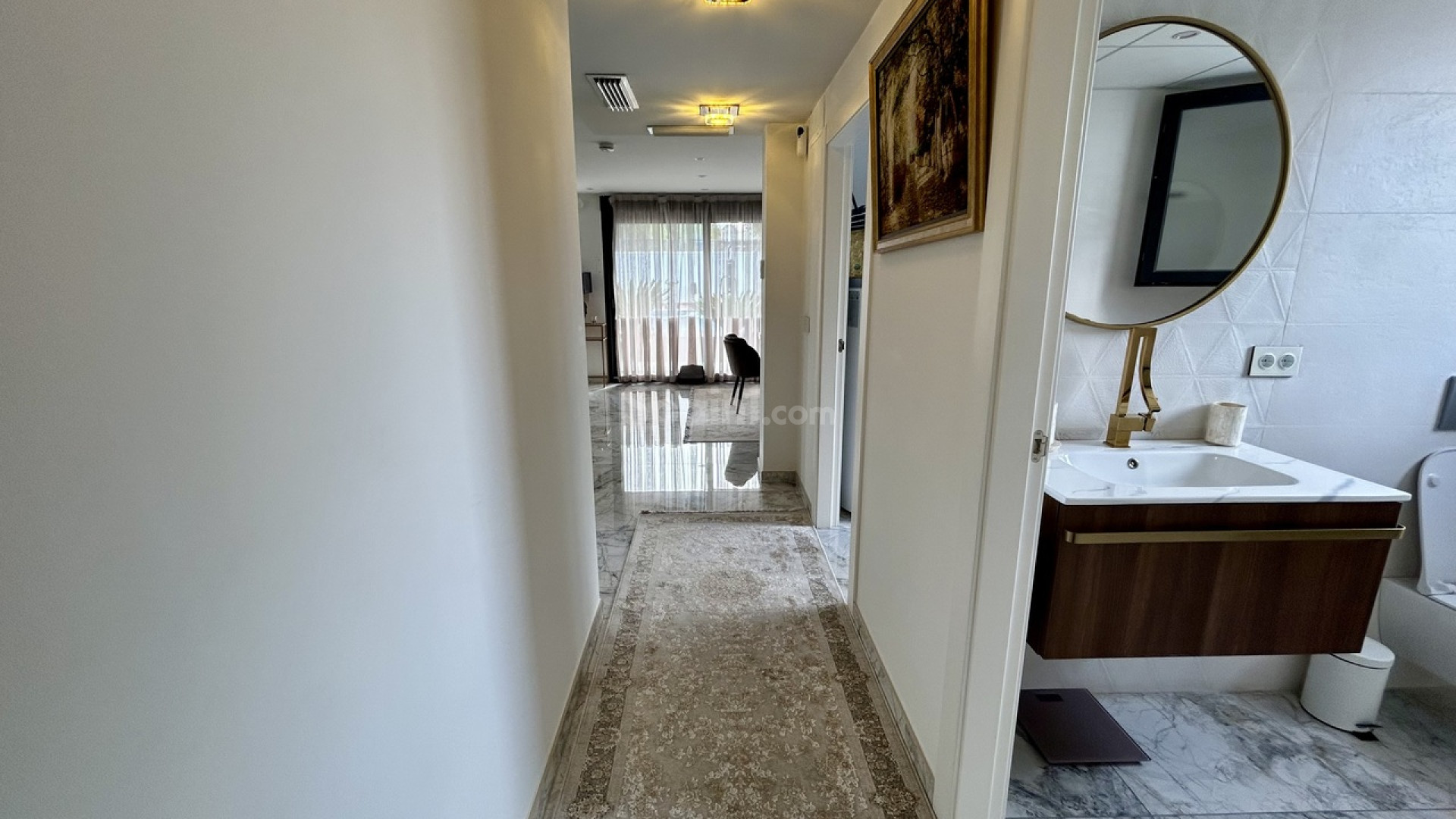 Resale - Villa -
Los Balcones