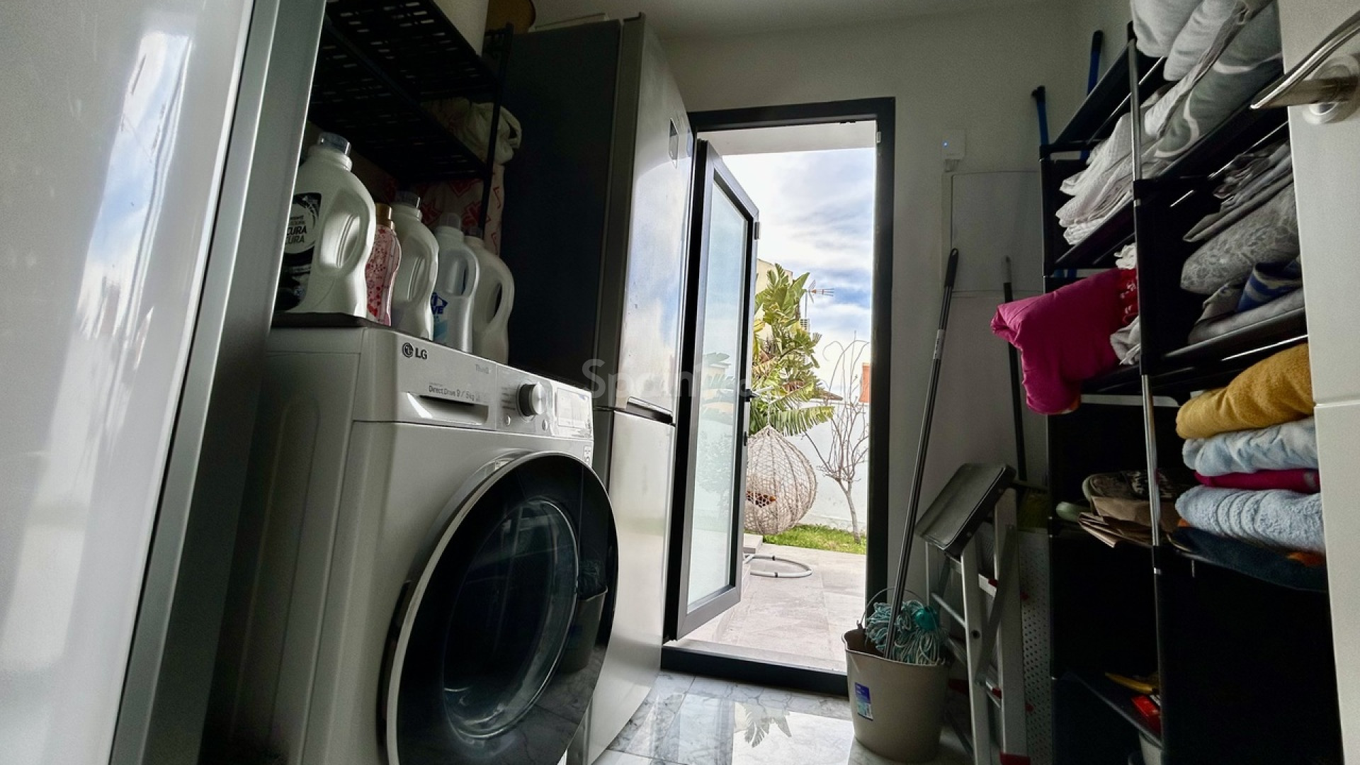 Resale - Villa -
Los Balcones