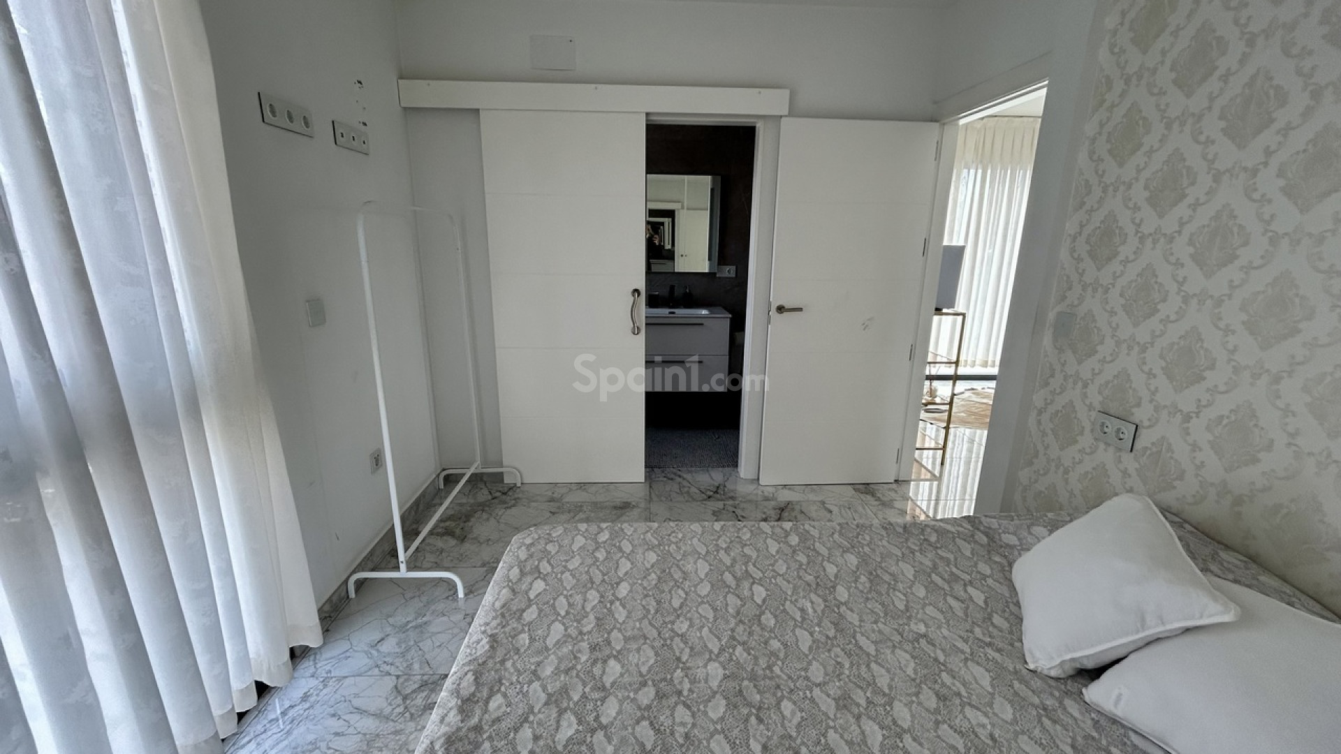 Resale - Villa -
Los Balcones