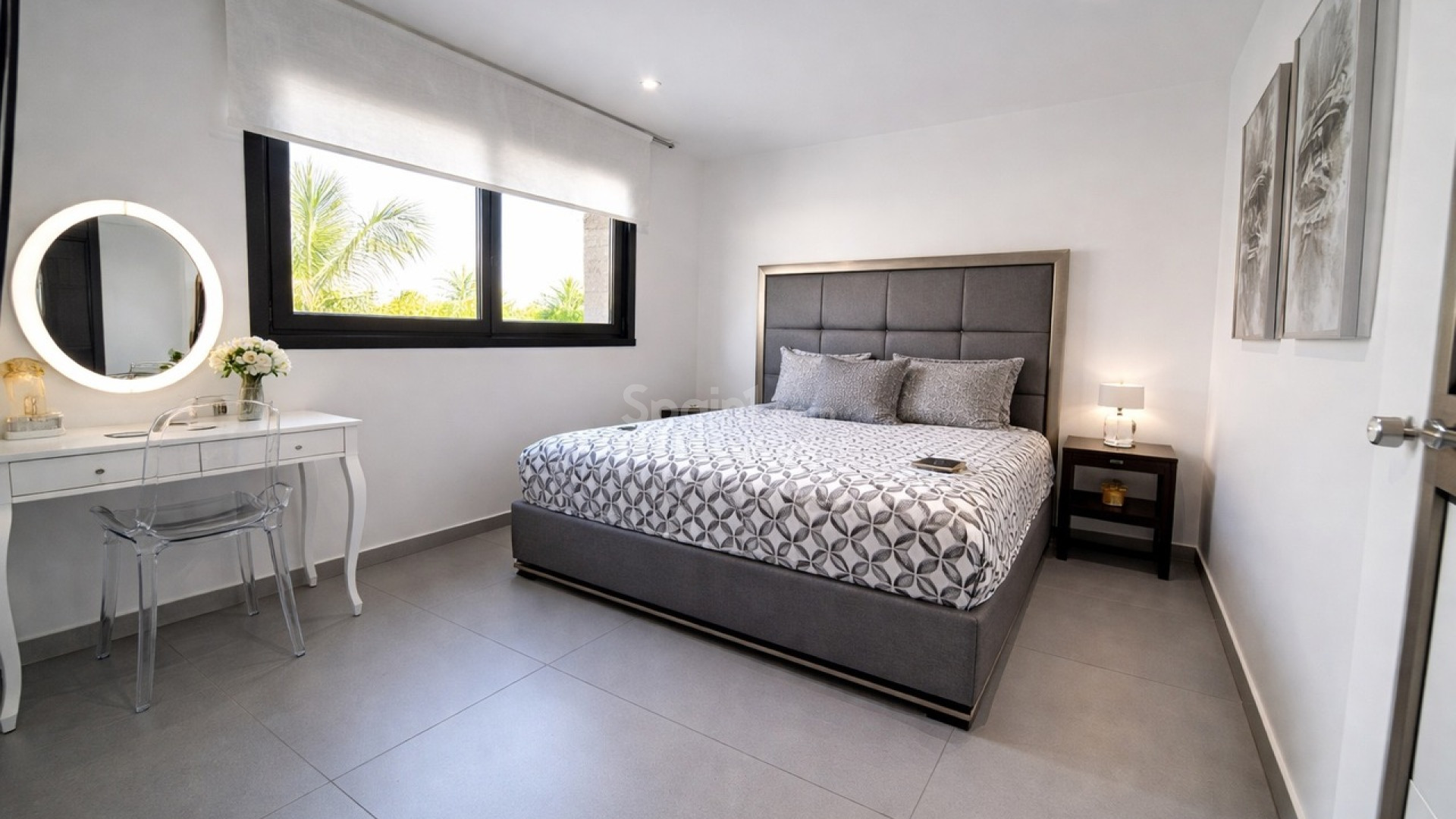 Resale - Villa -
Los Balcones