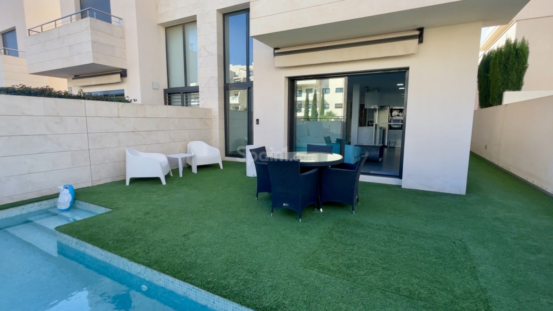 Resale - Villa -
Los Dolses