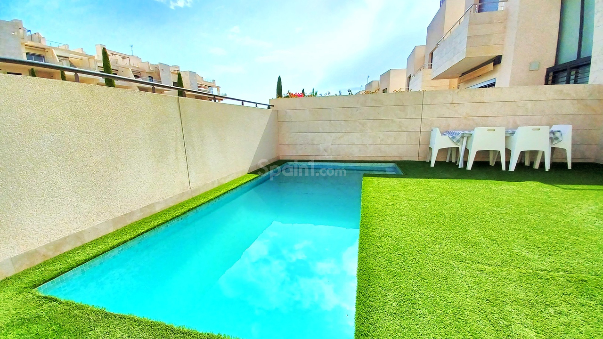 Resale - Villa -
Los Dolses