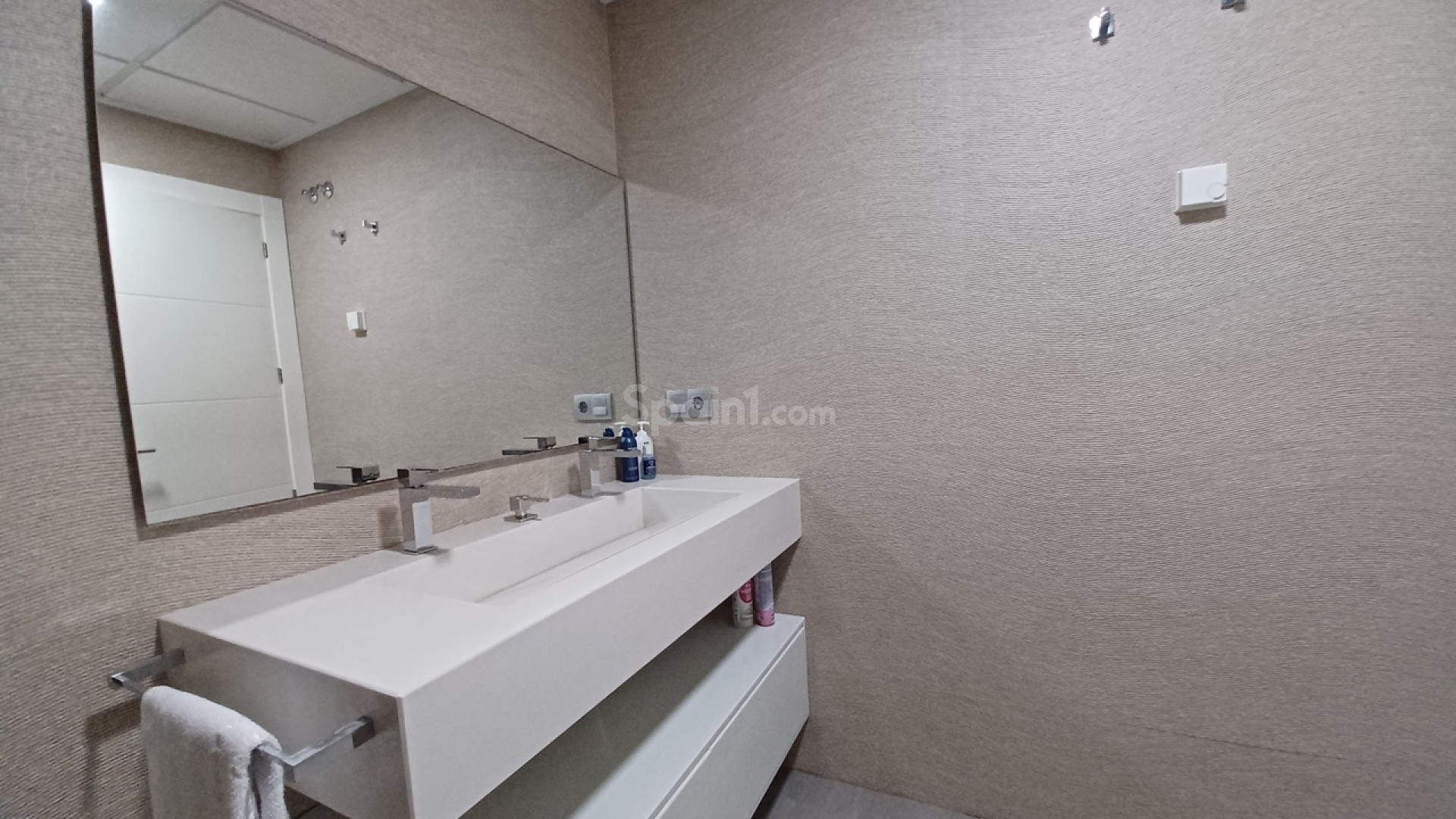 Resale - Villa -
Los Dolses