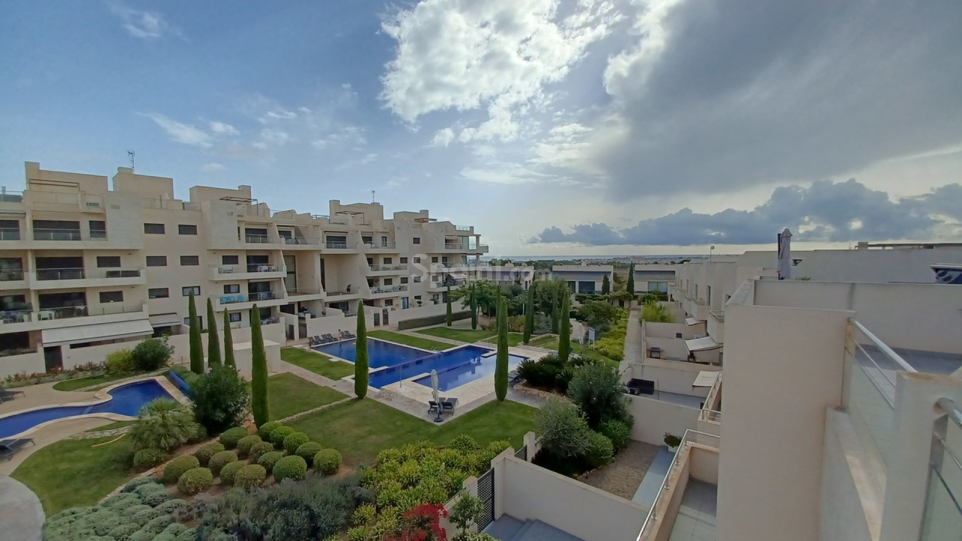 Resale - Villa -
Los Dolses