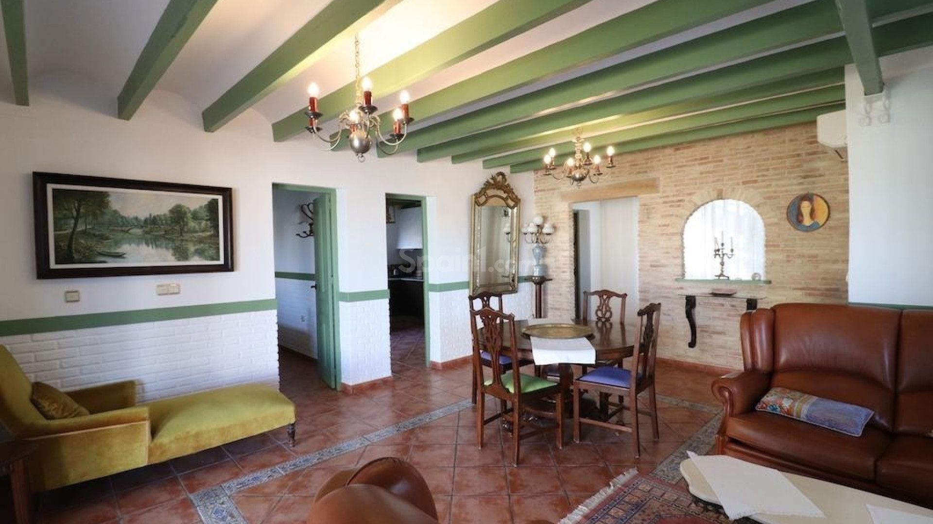 Resale - Villa -
Los Dolses