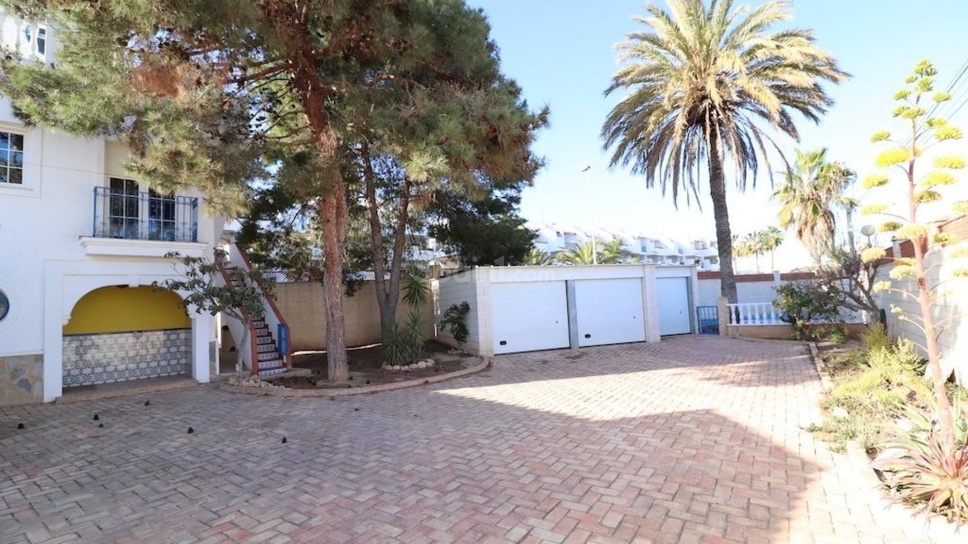 Resale - Villa -
Los Dolses