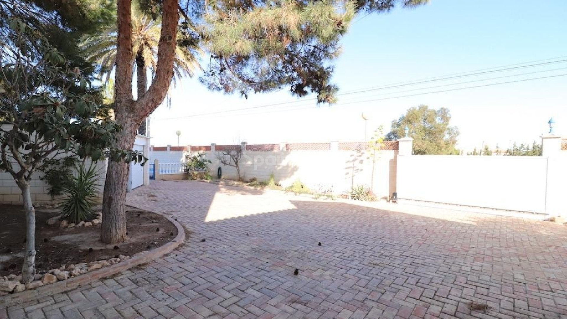 Resale - Villa -
Los Dolses