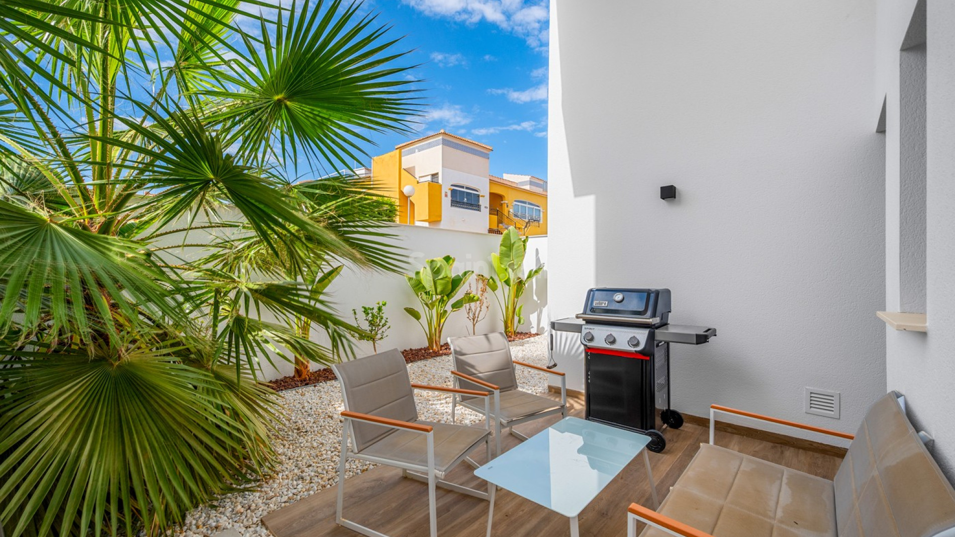 Resale - Villa -
Los Montesinos - La Herrada