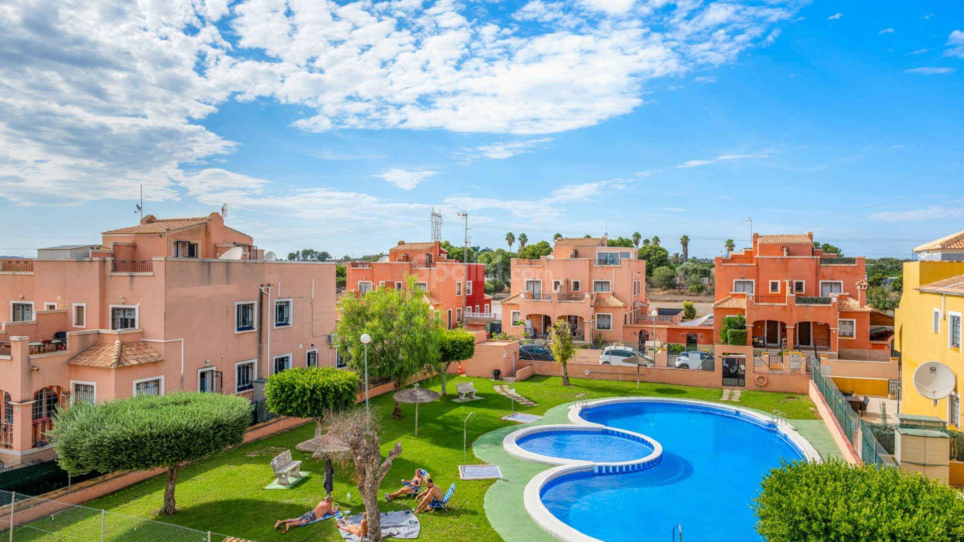 Resale - Villa -
Los Montesinos - La Herrada