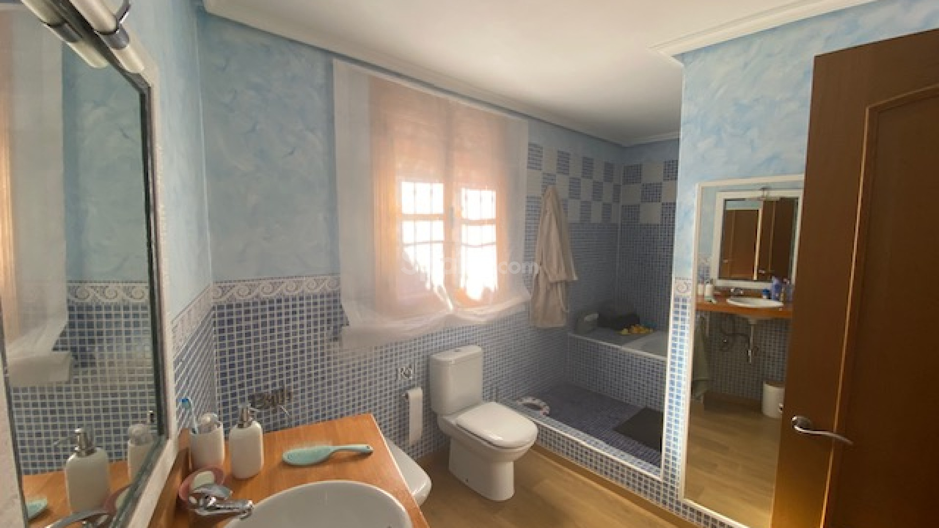 Resale - Villa -
Murcia