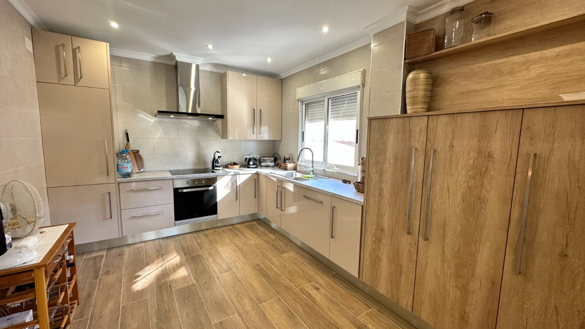 Resale - Villa -
ORIHUELA - Benferri