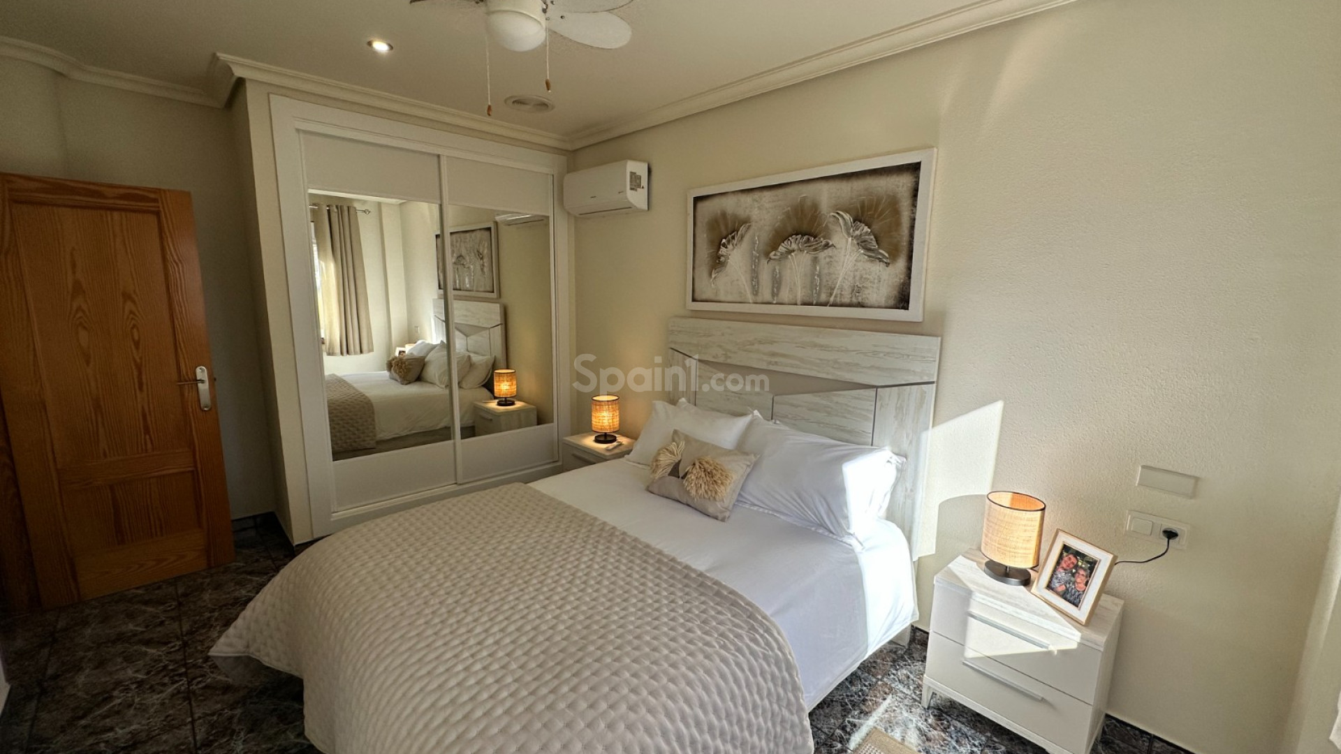 Resale - Villa -
ORIHUELA - Benferri