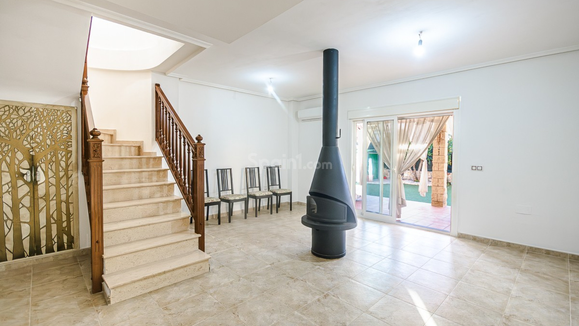 Resale - Villa -
ORIHUELA - Benferri