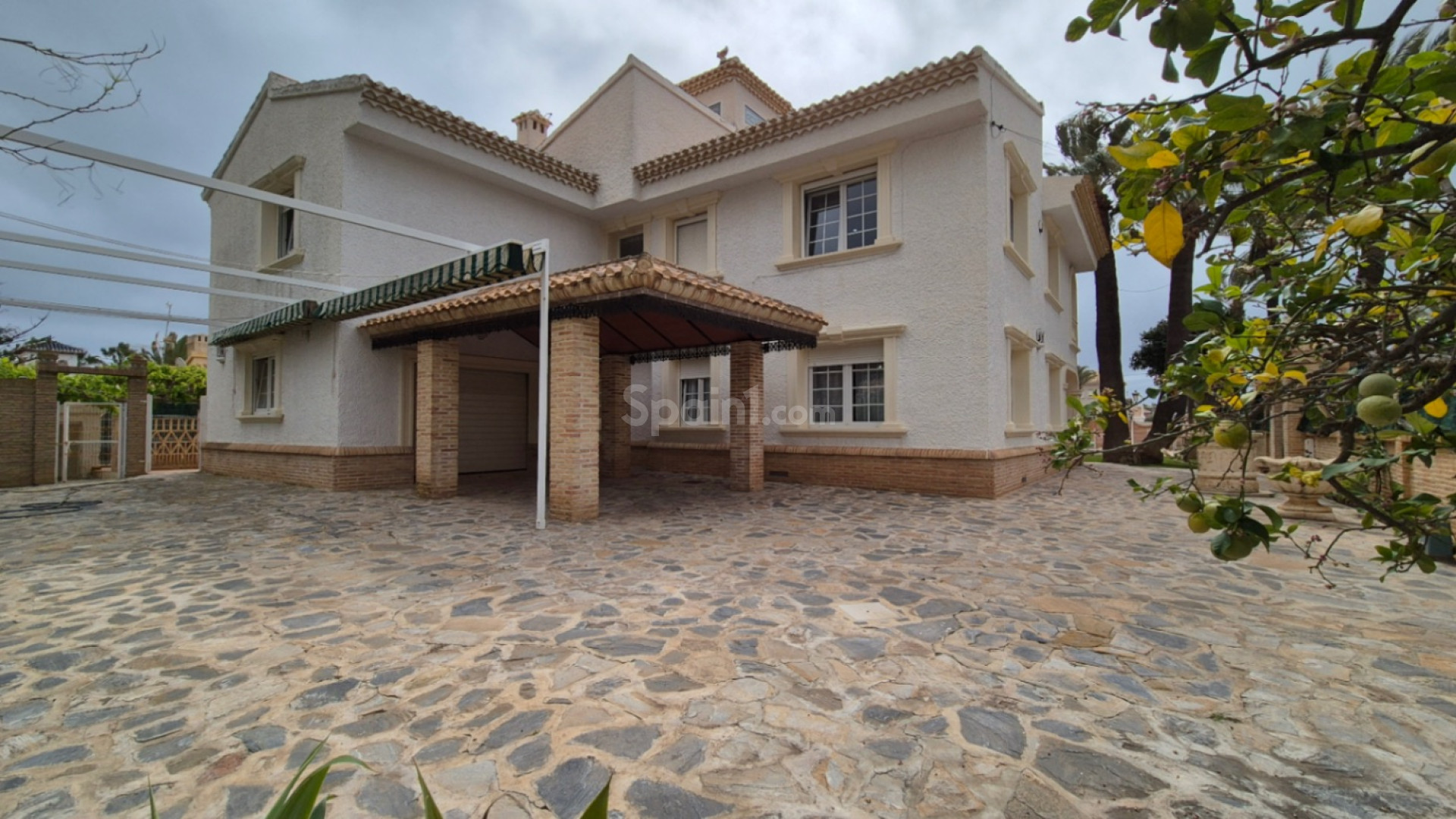 Resale - Villa -
Orihuela - Costa Blanca Sur