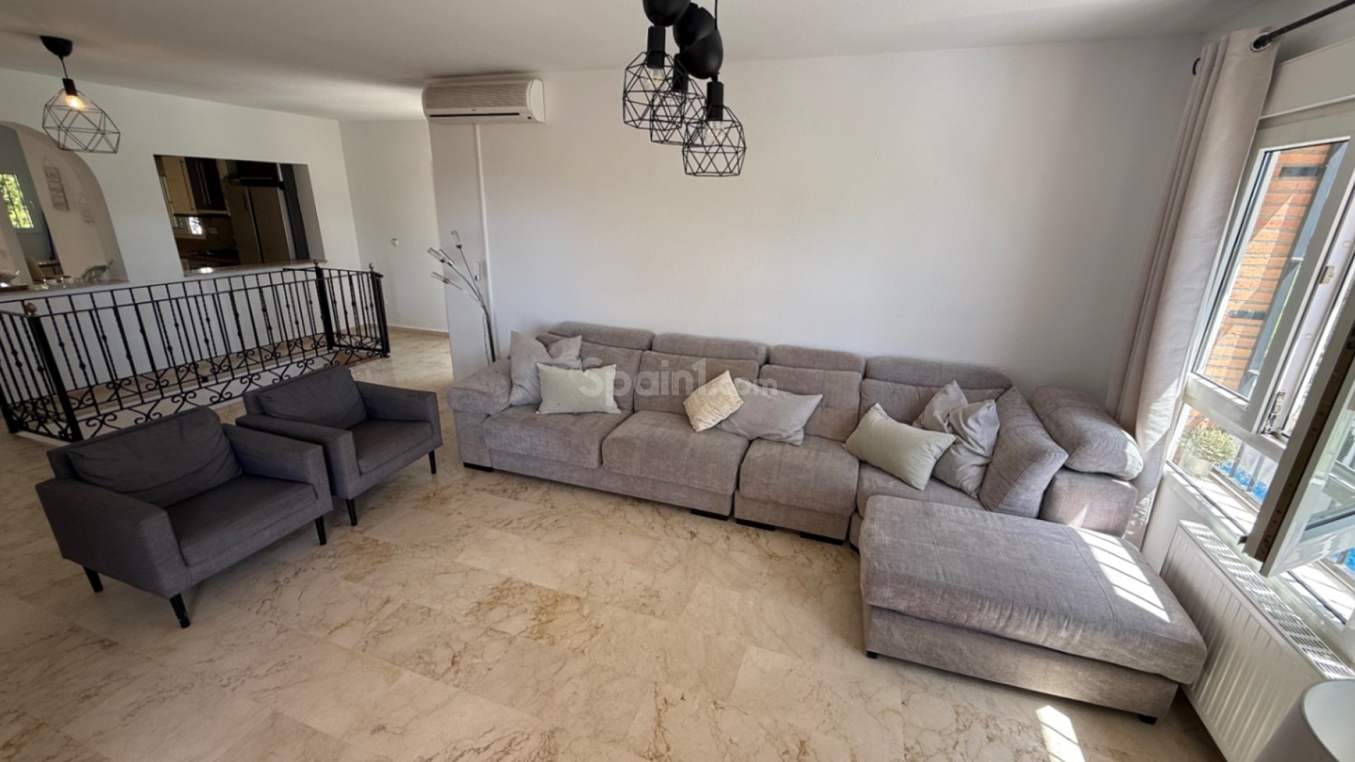 Resale - Villa -
Orihuela - Costa Blanca Sur