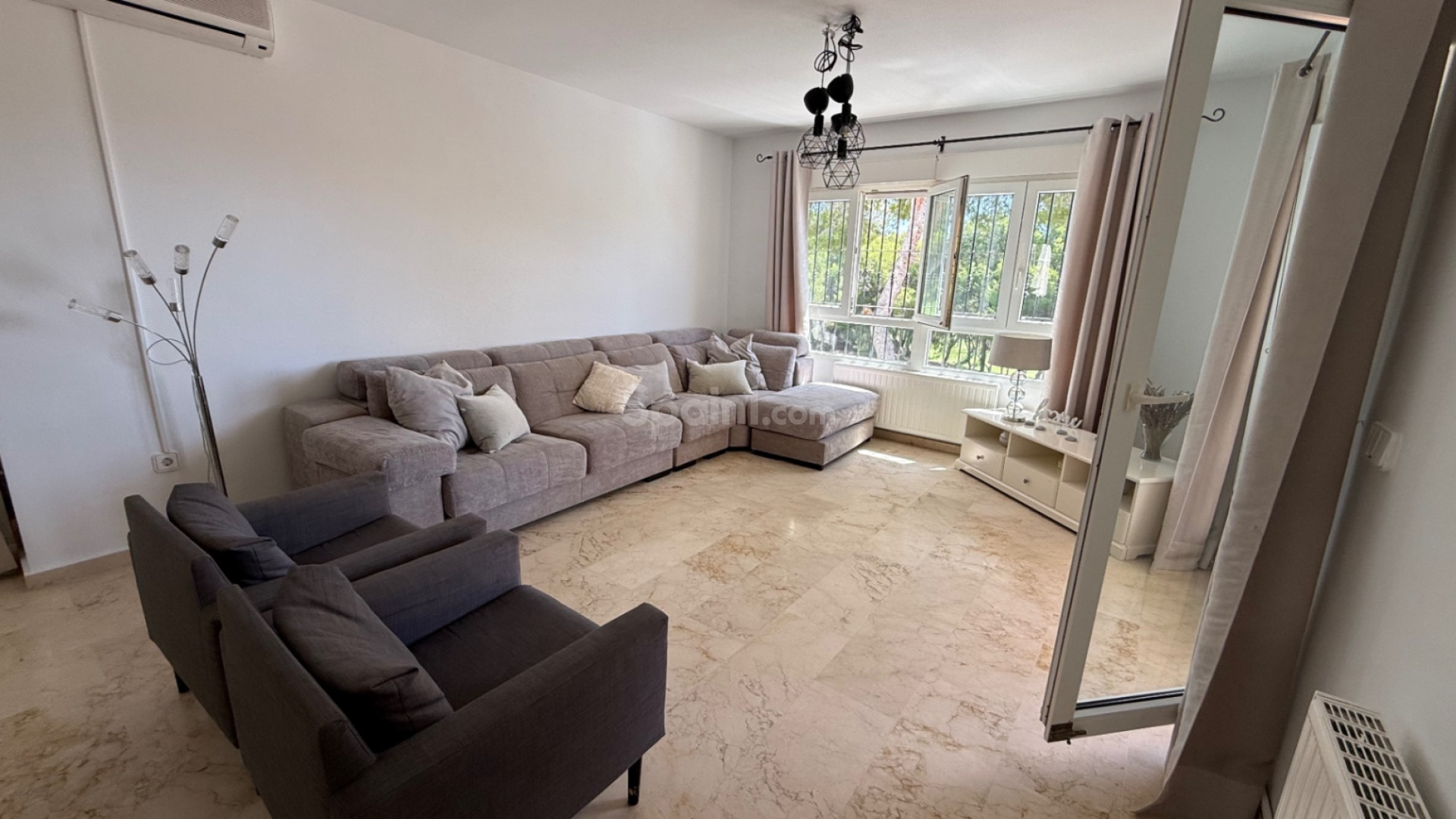 Resale - Villa -
Orihuela - Costa Blanca Sur