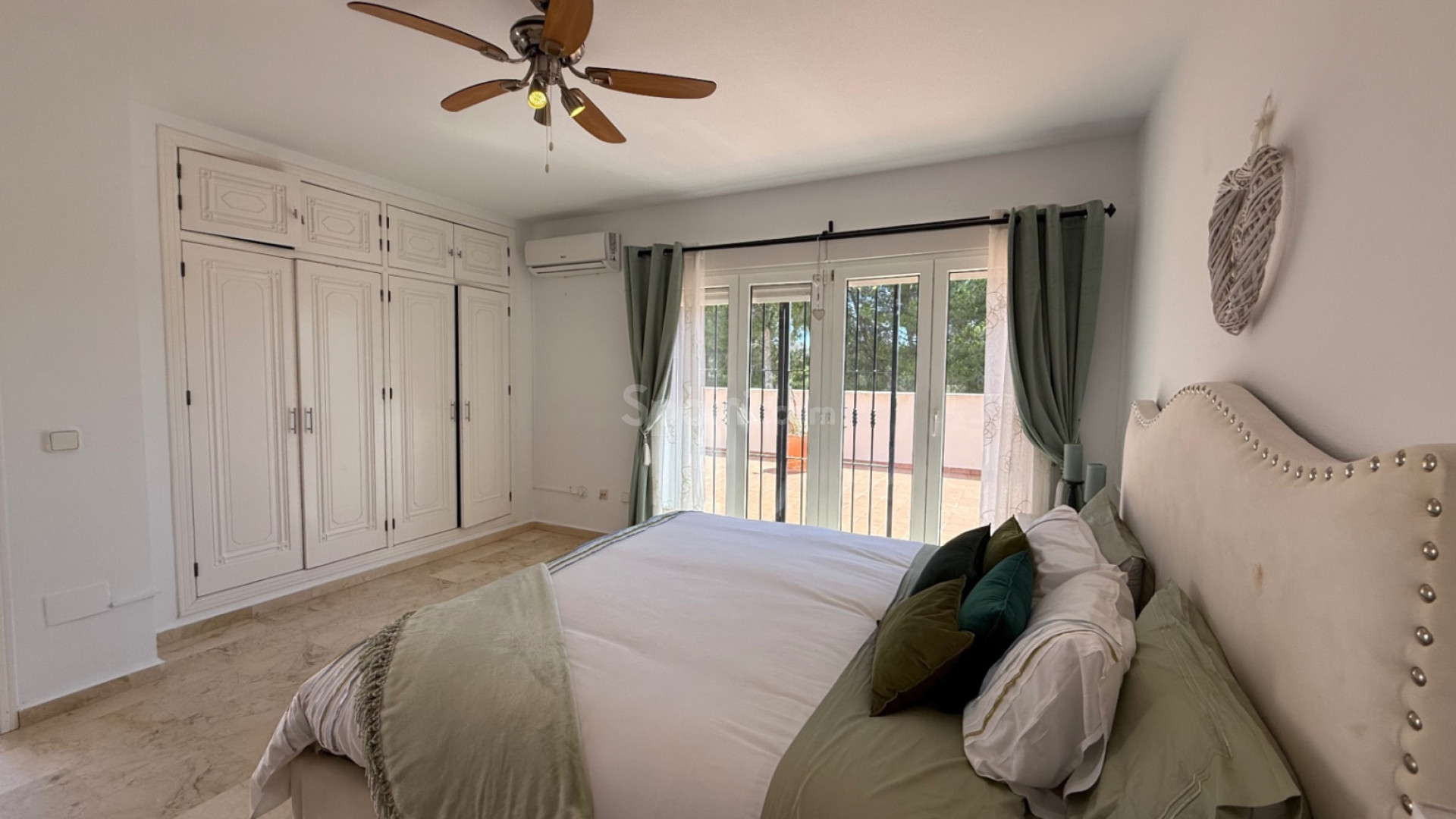 Resale - Villa -
Orihuela - Costa Blanca Sur