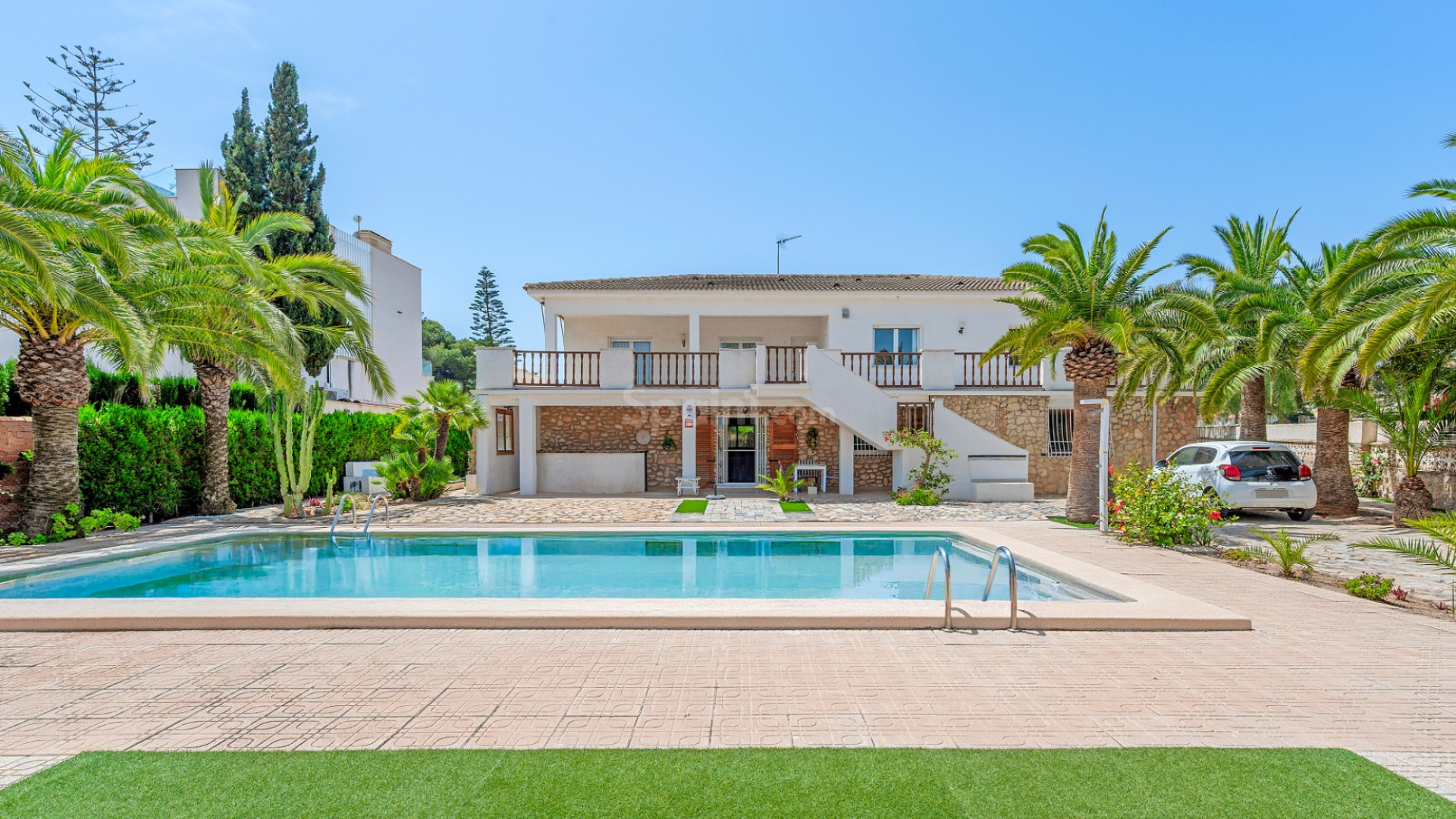 Resale - Villa -
Orihuela Costa - La Zenia