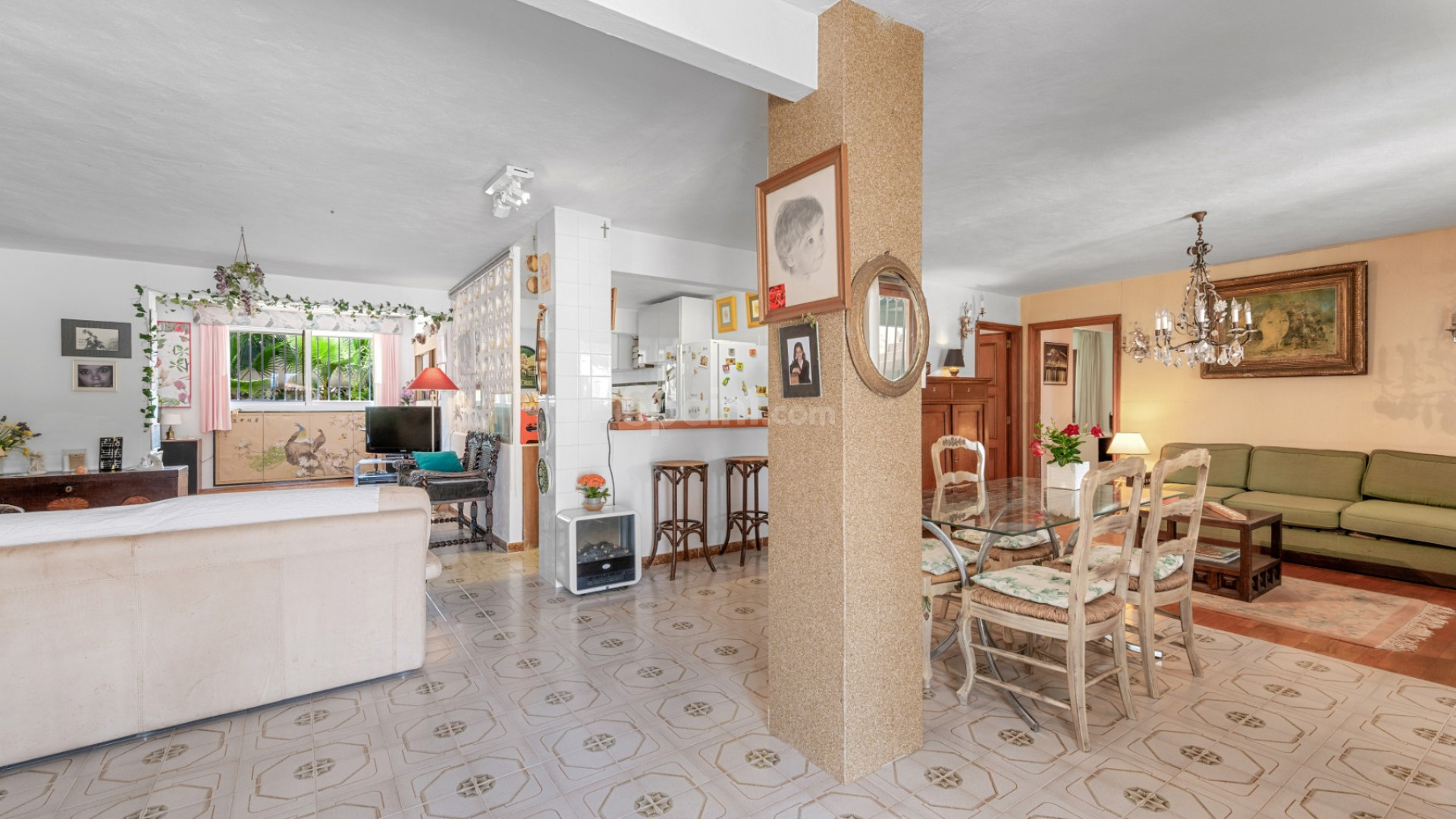 Resale - Villa -
Orihuela Costa - La Zenia
