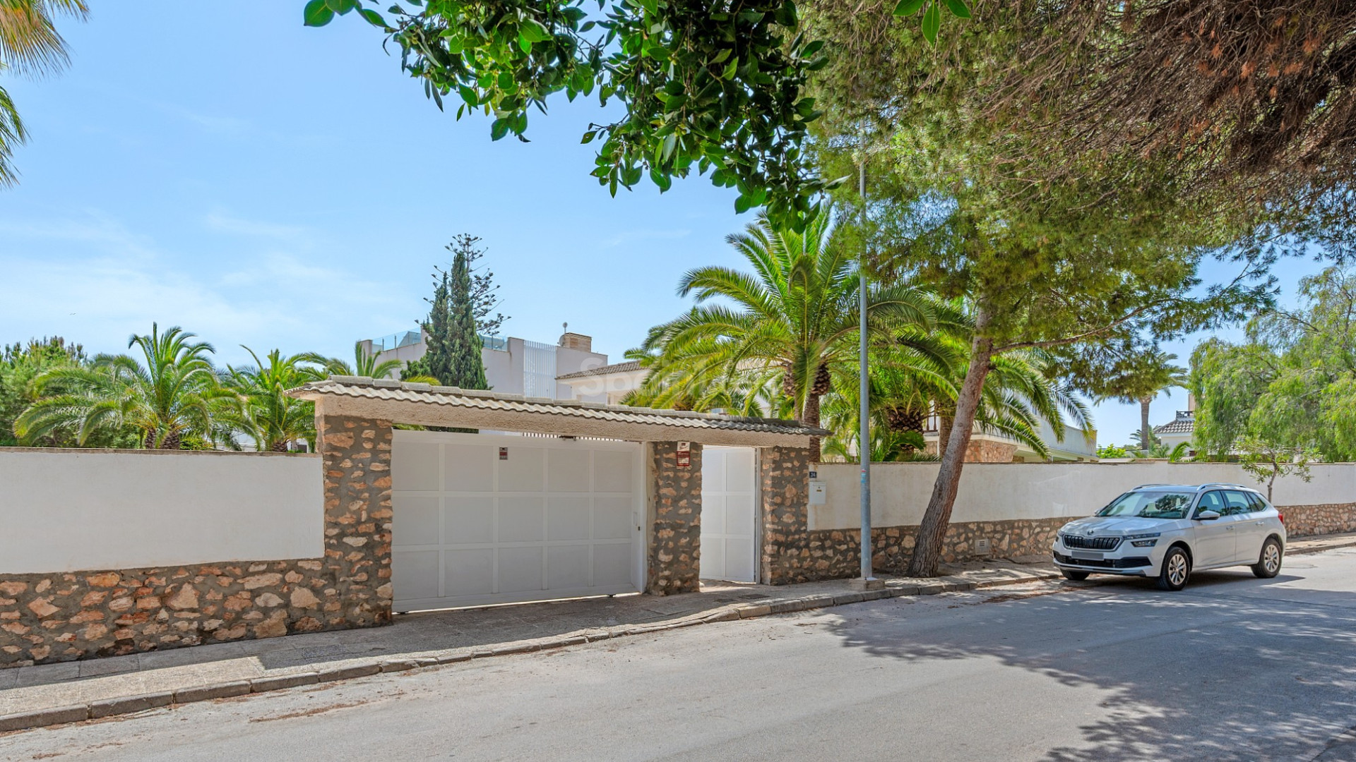 Resale - Villa -
Orihuela Costa - La Zenia